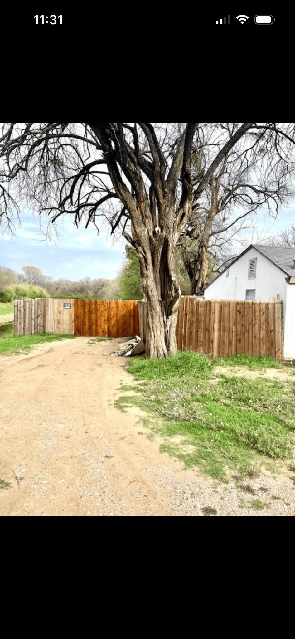 Single Family Residence For Sale in Denton County , 605 S Bradshaw Street, Denton, Texas 76205, 1 Bedroom, 1 Bathroom, Garage spaces, 672 Sqft, built in 1947, Preowned, Price $89,000, mls#21257875, Real Estate Agent in Denton, Homes For Sale in Denton county, Homes For Sale in Denton, Realtor in Denton Texas, Real Estate Brokerage Independent Realty Texas, Luminita Cordes Realtor