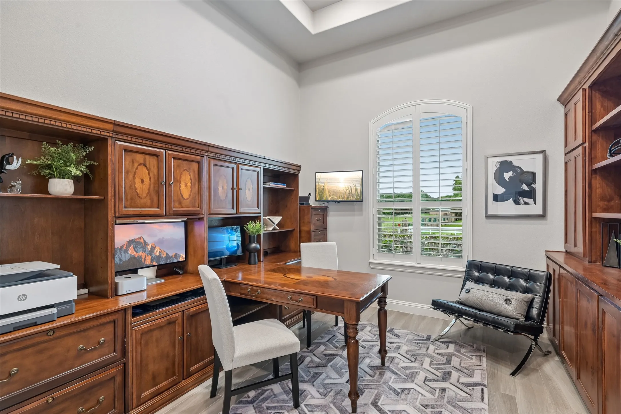 Single Family Residence For Sale in Tarrant County , 1657 Florence Road, Keller, Texas 76262, 4 Bedroom, 6 Bathroom, 2 Garage spaces, 4,345 Sqft, built in 2018, Preowned, mls#21246642, Real Estate Agent in Keller, Homes For Sale in Tarrant county, Homes For Sale in Keller, Realtor in Keller Texas, Real Estate Brokerage Independent Realty Texas, Luminita Cordes Realtor