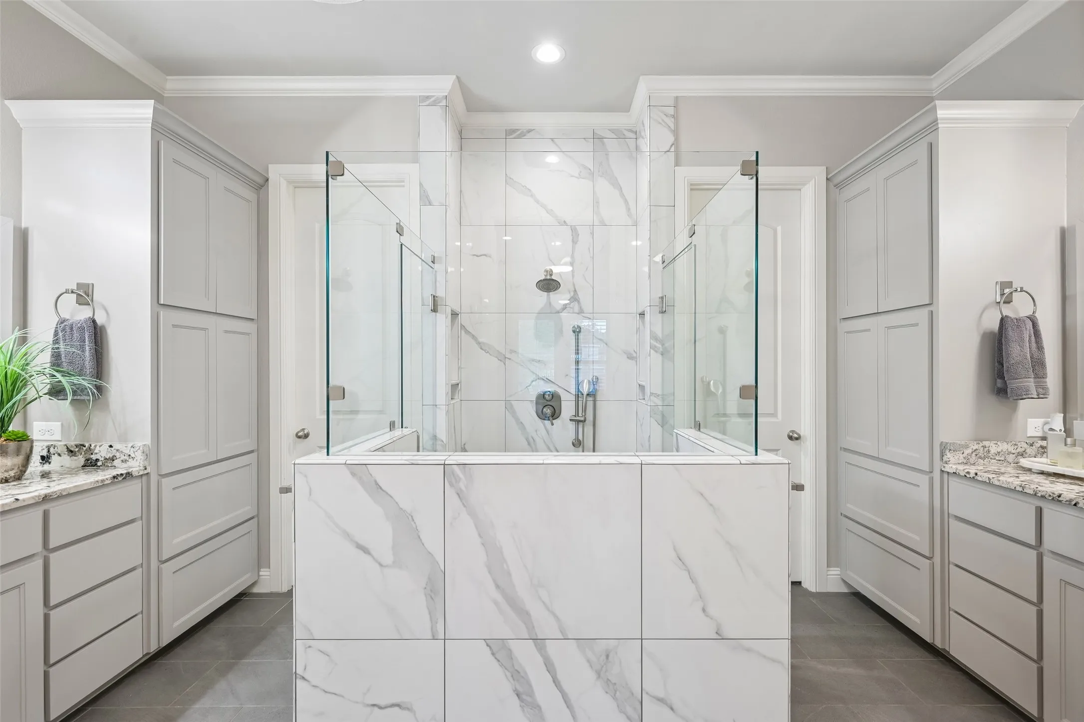 Single Family Residence For Sale in Tarrant County , 1657 Florence Road, Keller, Texas 76262, 4 Bedroom, 6 Bathroom, 2 Garage spaces, 4,345 Sqft, built in 2018, Preowned, mls#21246642, Real Estate Agent in Keller, Homes For Sale in Tarrant county, Homes For Sale in Keller, Realtor in Keller Texas, Real Estate Brokerage Independent Realty Texas, Luminita Cordes Realtor