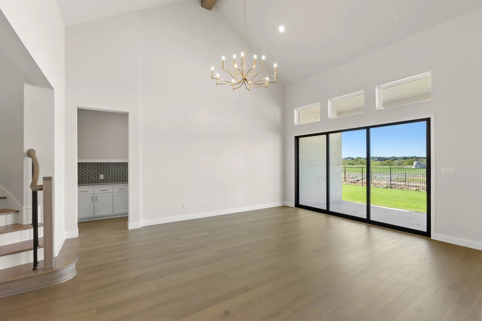 9016 Dovetail-Dining-1