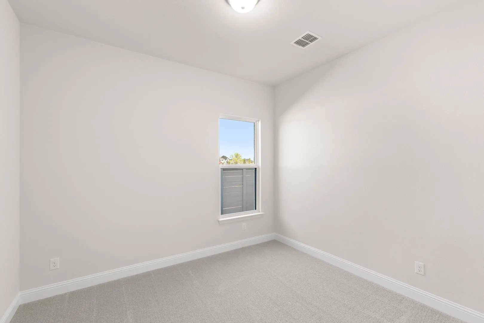9016 Dovetail-Bedroom-1