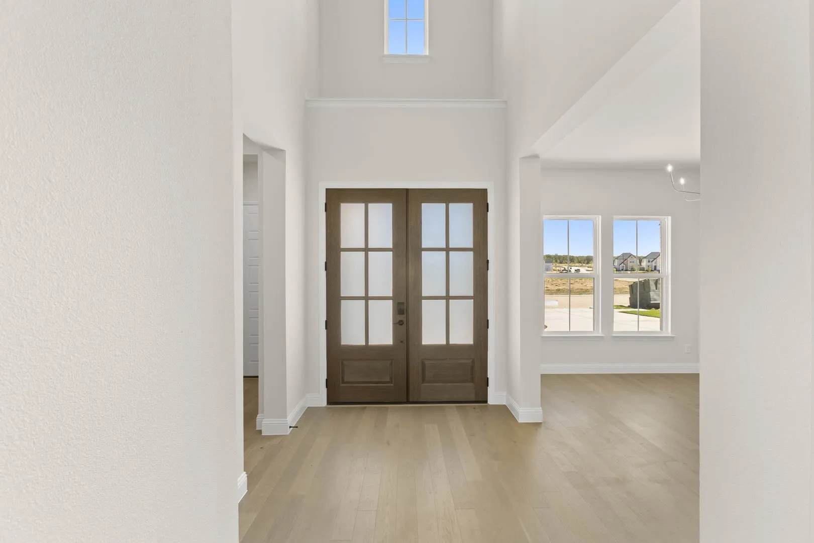 9016 Dovetail-Entry-1