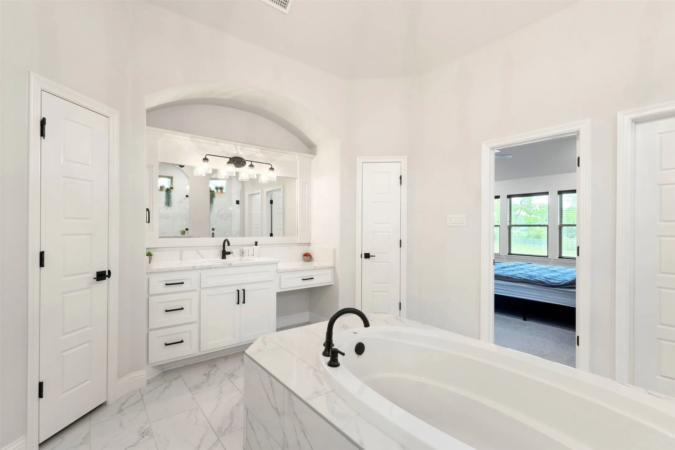 Single Family Residence For Sale in Parker County , 105 Clayton Crossing, Springtown, Texas 76082, 4 Bedroom, 3 Bathroom, 3 Garage spaces, 2,786 Sqft, built in 2022, mls#21250872, Real Estate Agent in Springtown, Homes For Sale in Parker county, Homes For Sale in Springtown, Realtor in Springtown Texas, Real Estate Brokerage Independent Realty Texas, Luminita Cordes Realtor