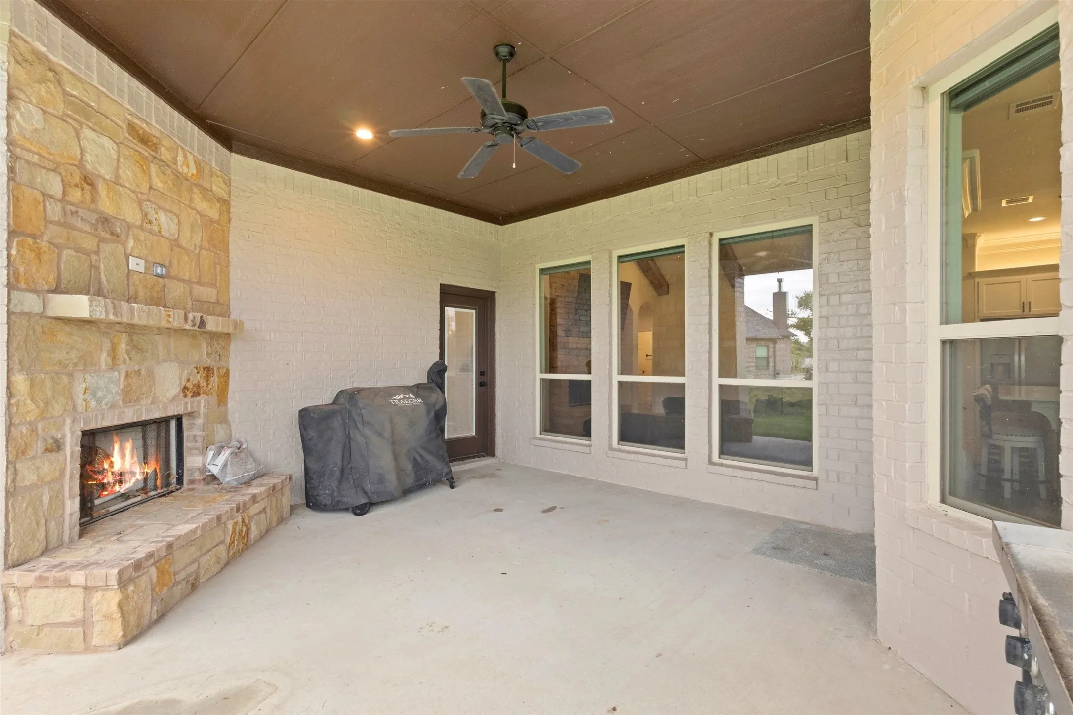 Single Family Residence For Sale in Parker County , 105 Clayton Crossing, Springtown, Texas 76082, 4 Bedroom, 3 Bathroom, 3 Garage spaces, 2,786 Sqft, built in 2022, mls#21250872, Real Estate Agent in Springtown, Homes For Sale in Parker county, Homes For Sale in Springtown, Realtor in Springtown Texas, Real Estate Brokerage Independent Realty Texas, Luminita Cordes Realtor