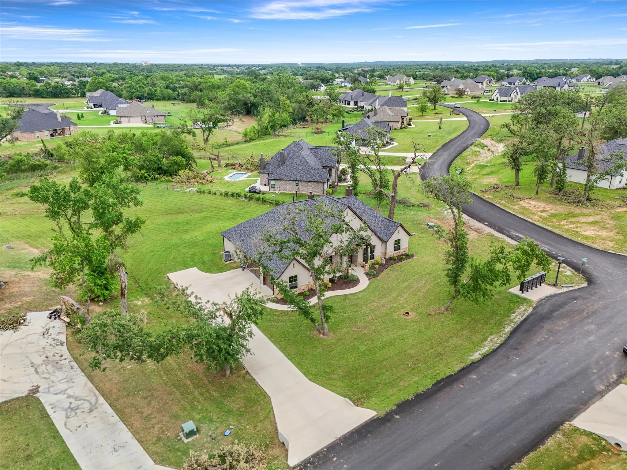 Single Family Residence For Sale in Parker County , 105 Clayton Crossing, Springtown, Texas 76082, 4 Bedroom, 3 Bathroom, 3 Garage spaces, 2,786 Sqft, built in 2022, mls#21250872, Real Estate Agent in Springtown, Homes For Sale in Parker county, Homes For Sale in Springtown, Realtor in Springtown Texas, Real Estate Brokerage Independent Realty Texas, Luminita Cordes Realtor