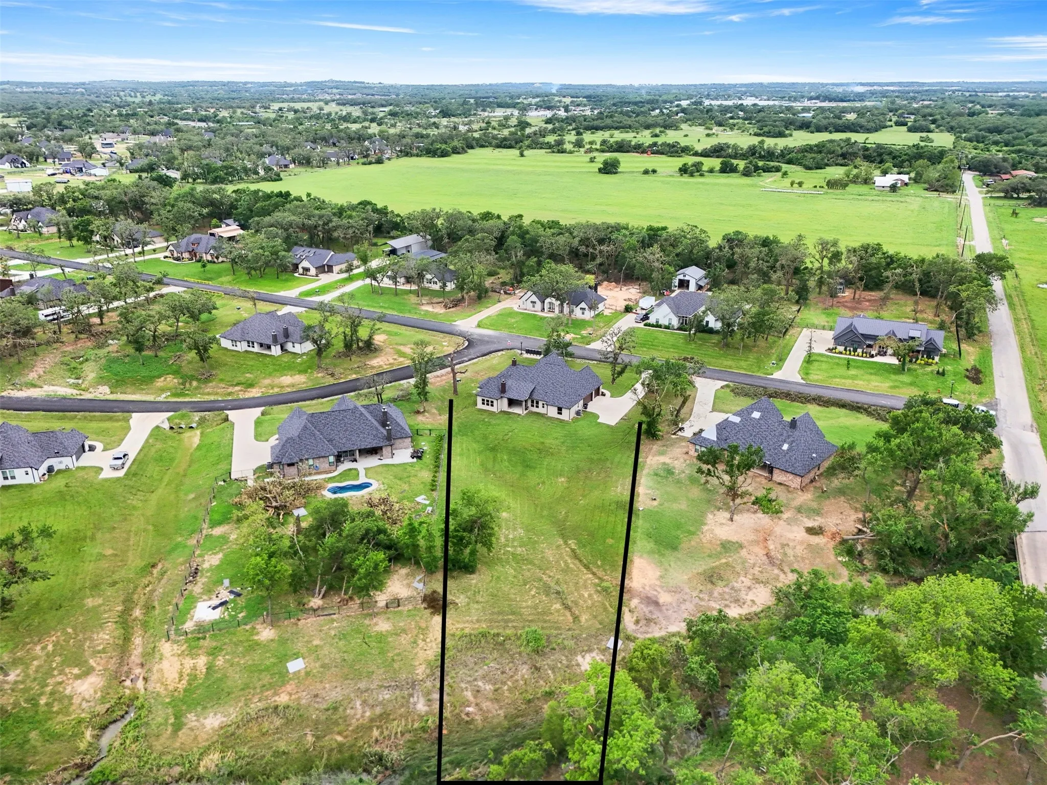 Single Family Residence For Sale in Parker County , 105 Clayton Crossing, Springtown, Texas 76082, 4 Bedroom, 3 Bathroom, 3 Garage spaces, 2,786 Sqft, built in 2022, mls#21250872, Real Estate Agent in Springtown, Homes For Sale in Parker county, Homes For Sale in Springtown, Realtor in Springtown Texas, Real Estate Brokerage Independent Realty Texas, Luminita Cordes Realtor