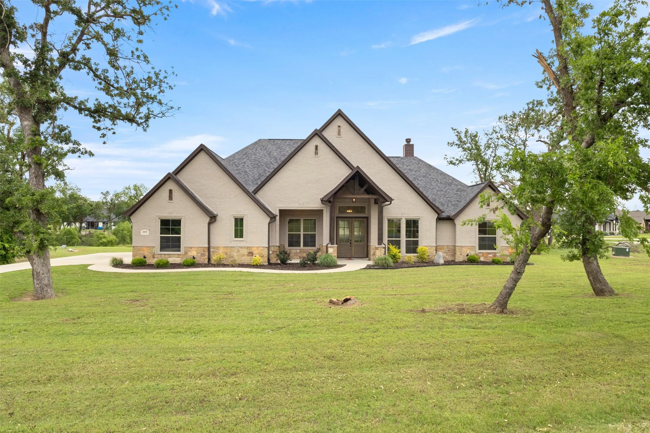 Single Family Residence For Sale in Parker County , 105 Clayton Crossing, Springtown, Texas 76082, 4 Bedroom, 3 Bathroom, 3 Garage spaces, 2,786 Sqft, built in 2022, mls#21250872, Real Estate Agent in Springtown, Homes For Sale in Parker county, Homes For Sale in Springtown, Realtor in Springtown Texas, Real Estate Brokerage Independent Realty Texas, Luminita Cordes Realtor