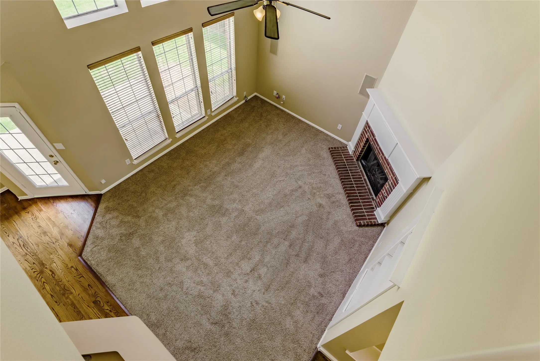 Single Family Residence For Sale in Tarrant County , 1211 Limestone Creek Drive, Keller, Texas 76248, 5 Bedroom, 3 Bathroom, 2 Garage spaces, 2,773 Sqft, built in 1999, Preowned, mls#21258055, Real Estate Agent in Keller, Homes For Sale in Tarrant county, Homes For Sale in Keller, Realtor in Keller Texas, Real Estate Brokerage Independent Realty Texas, Luminita Cordes Realtor