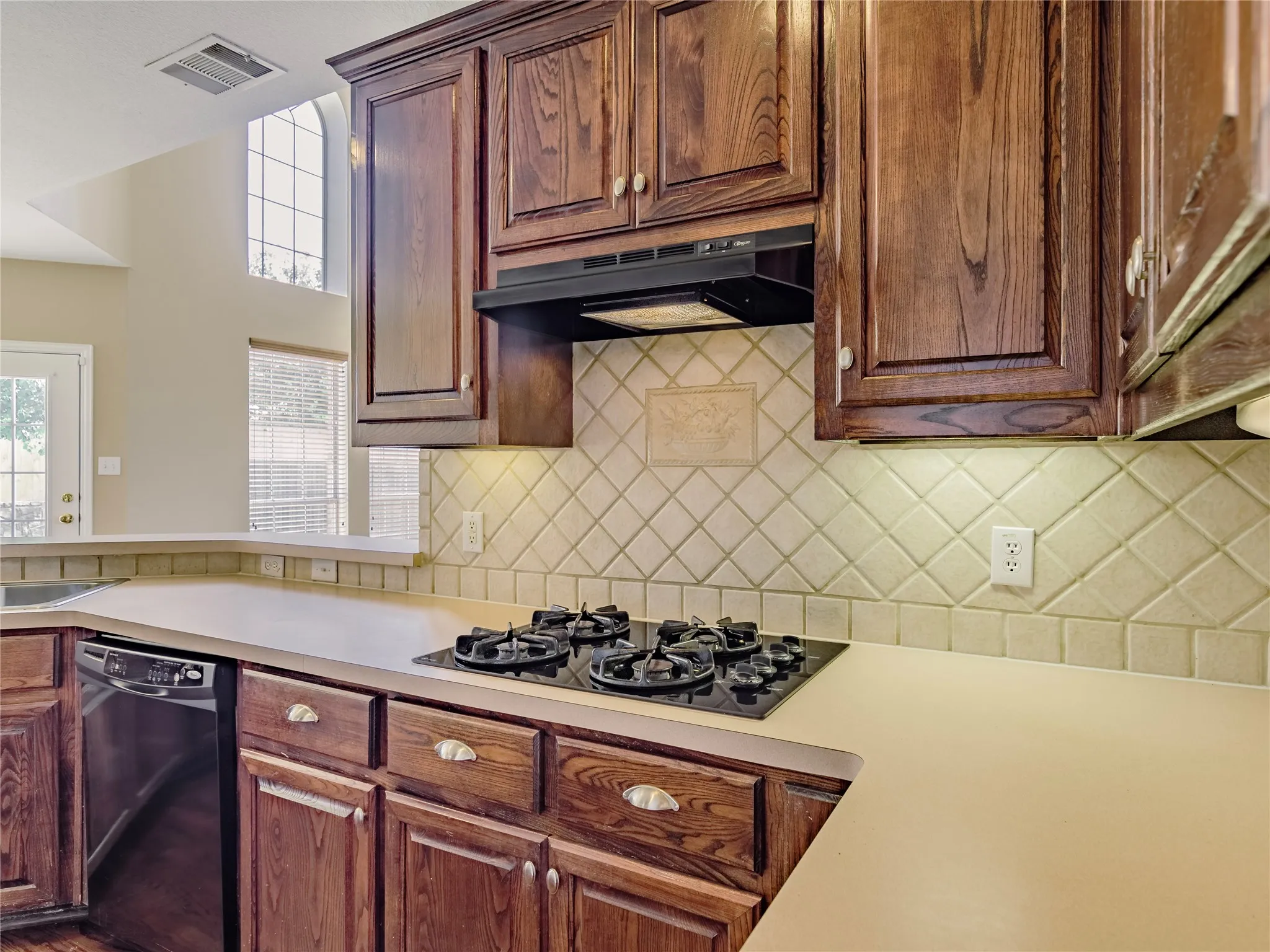 Single Family Residence For Sale in Tarrant County , 1211 Limestone Creek Drive, Keller, Texas 76248, 5 Bedroom, 3 Bathroom, 2 Garage spaces, 2,773 Sqft, built in 1999, Preowned, mls#21258055, Real Estate Agent in Keller, Homes For Sale in Tarrant county, Homes For Sale in Keller, Realtor in Keller Texas, Real Estate Brokerage Independent Realty Texas, Luminita Cordes Realtor