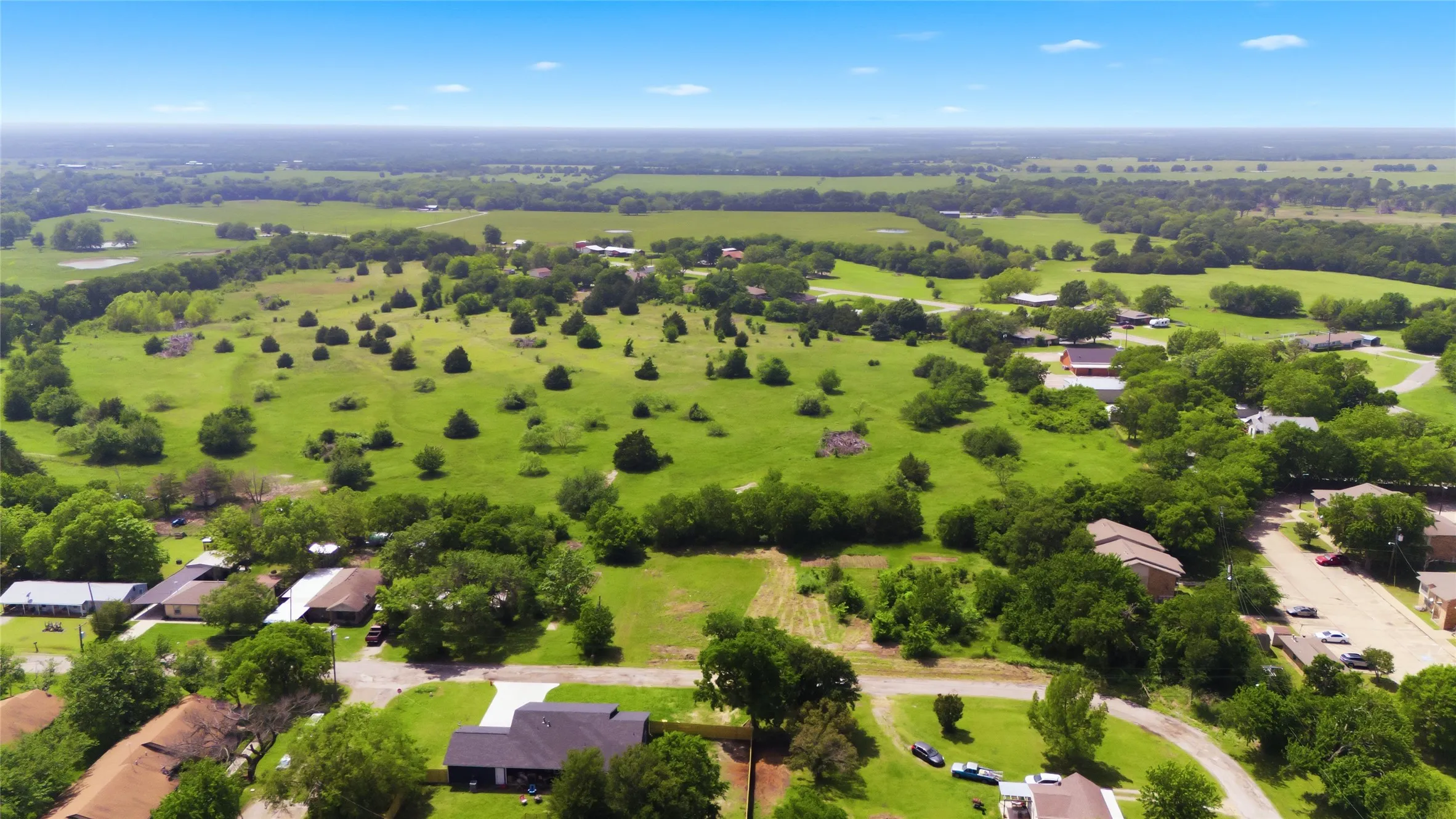 Unimproved Land For Sale in Hunt County , 204 S Grand Avenue, Wolfe City, Texas 75496, 0, 0, Garage spaces, 0 Sqft, built in 0, mls#21255177, Real Estate Agent in Wolfe City, Homes For Sale in Hunt county, Homes For Sale in Wolfe City, Realtor in Wolfe City Texas, Real Estate Brokerage Independent Realty Texas, Luminita Cordes Realtor