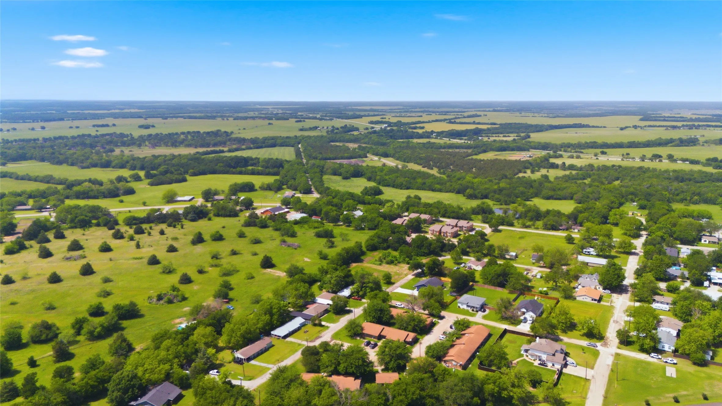 Unimproved Land For Sale in Hunt County , 204 S Grand Avenue, Wolfe City, Texas 75496, 0, 0, Garage spaces, 0 Sqft, built in 0, mls#21255177, Real Estate Agent in Wolfe City, Homes For Sale in Hunt county, Homes For Sale in Wolfe City, Realtor in Wolfe City Texas, Real Estate Brokerage Independent Realty Texas, Luminita Cordes Realtor