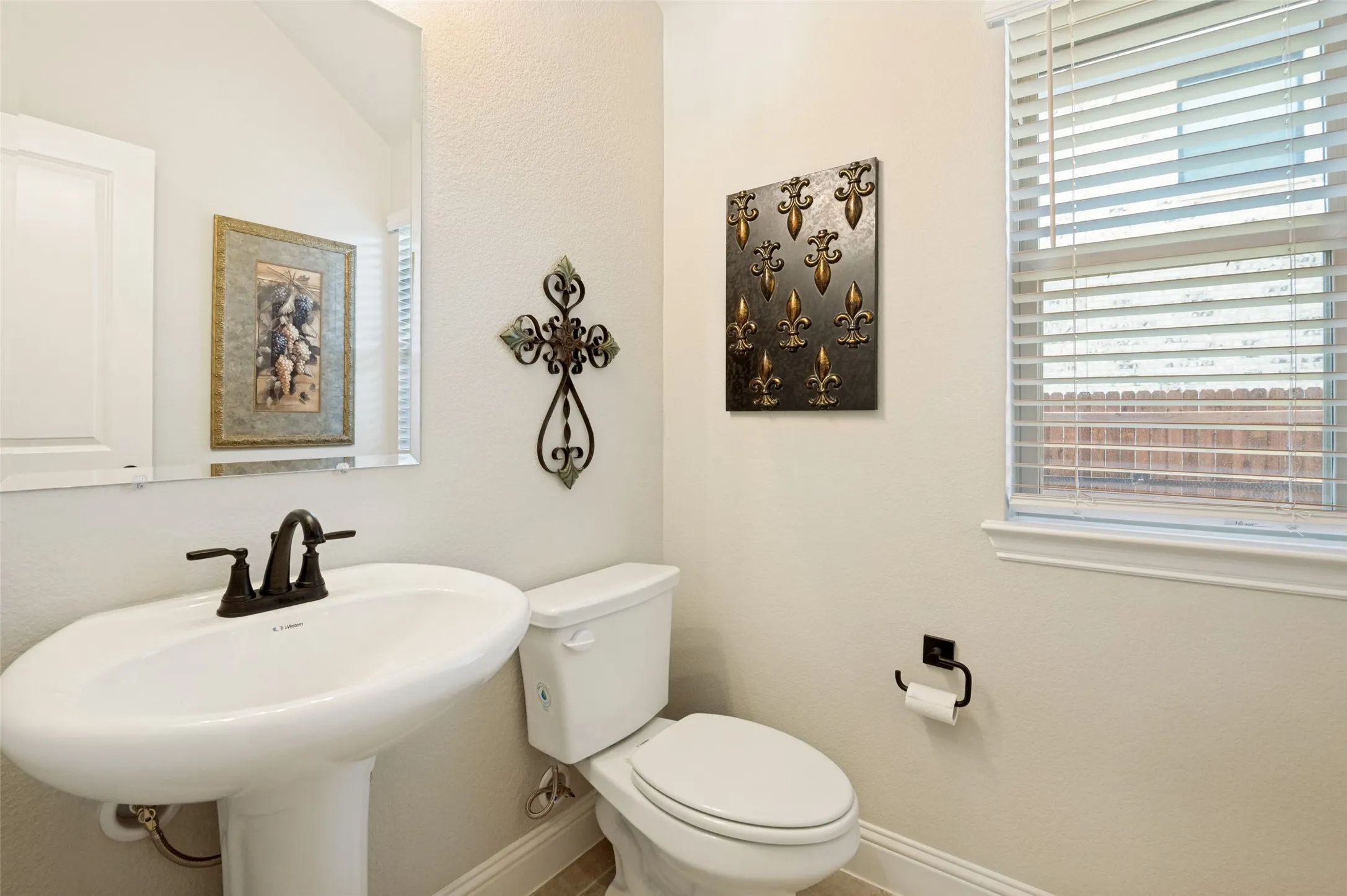 Single Family Residence For Sale in Ellis County , 206 Morning Light Lane, Waxahachie, Texas 75165, 3 Bedroom, 3 Bathroom, 2 Garage spaces, 2,301 Sqft, built in 2024, Preowned, mls#21258199, Real Estate Agent in Waxahachie, Homes For Sale in Ellis county, Homes For Sale in Waxahachie, Realtor in Waxahachie Texas, Real Estate Brokerage Independent Realty Texas, Luminita Cordes Realtor