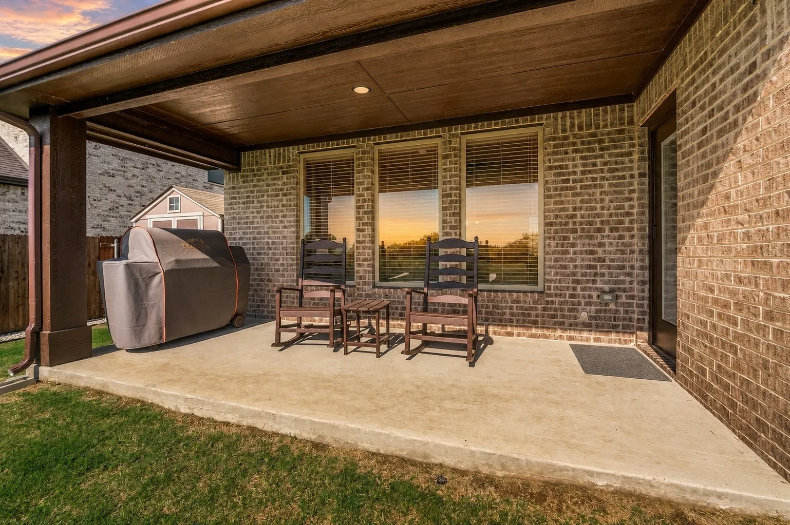 Single Family Residence For Sale in Ellis County , 206 Morning Light Lane, Waxahachie, Texas 75165, 3 Bedroom, 3 Bathroom, 2 Garage spaces, 2,301 Sqft, built in 2024, Preowned, mls#21258199, Real Estate Agent in Waxahachie, Homes For Sale in Ellis county, Homes For Sale in Waxahachie, Realtor in Waxahachie Texas, Real Estate Brokerage Independent Realty Texas, Luminita Cordes Realtor