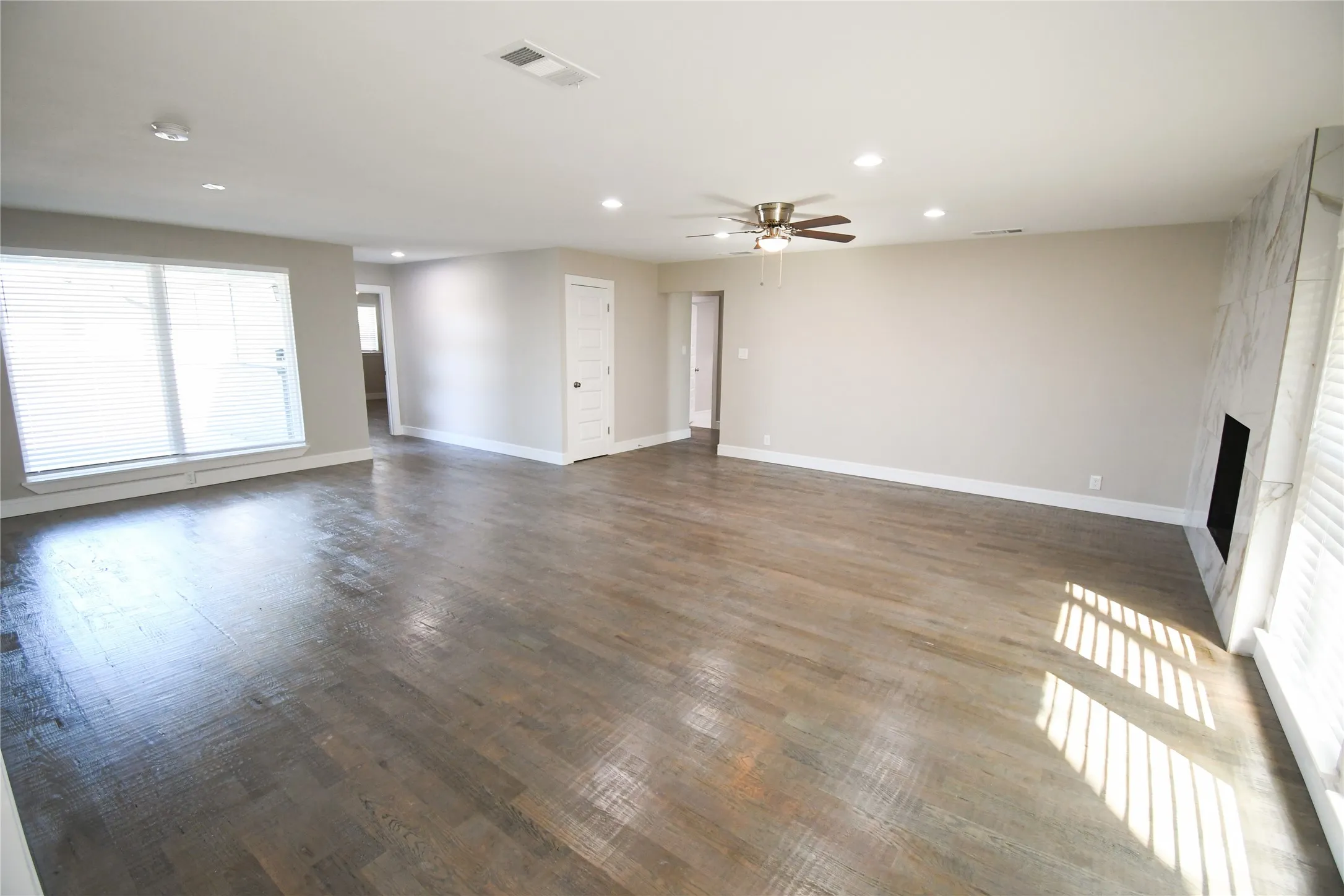 Single Family Residence For Rent in Dallas County , 1422 Addington Street, Irving, Texas 75062, 4 Bedrooms, 3 Bathrooms, 2 Garage spaces, 1,689 Sqft, built in 2022, Preowned, Price $3,100, mls#21258220, Real Estate Agent in Irving, Homes For Rent in Dallas county, Homes For Rent in Irving, Realtor in Irving Texas, Real Estate Brokerage Independent Realty Texas, Luminita Cordes Realtor