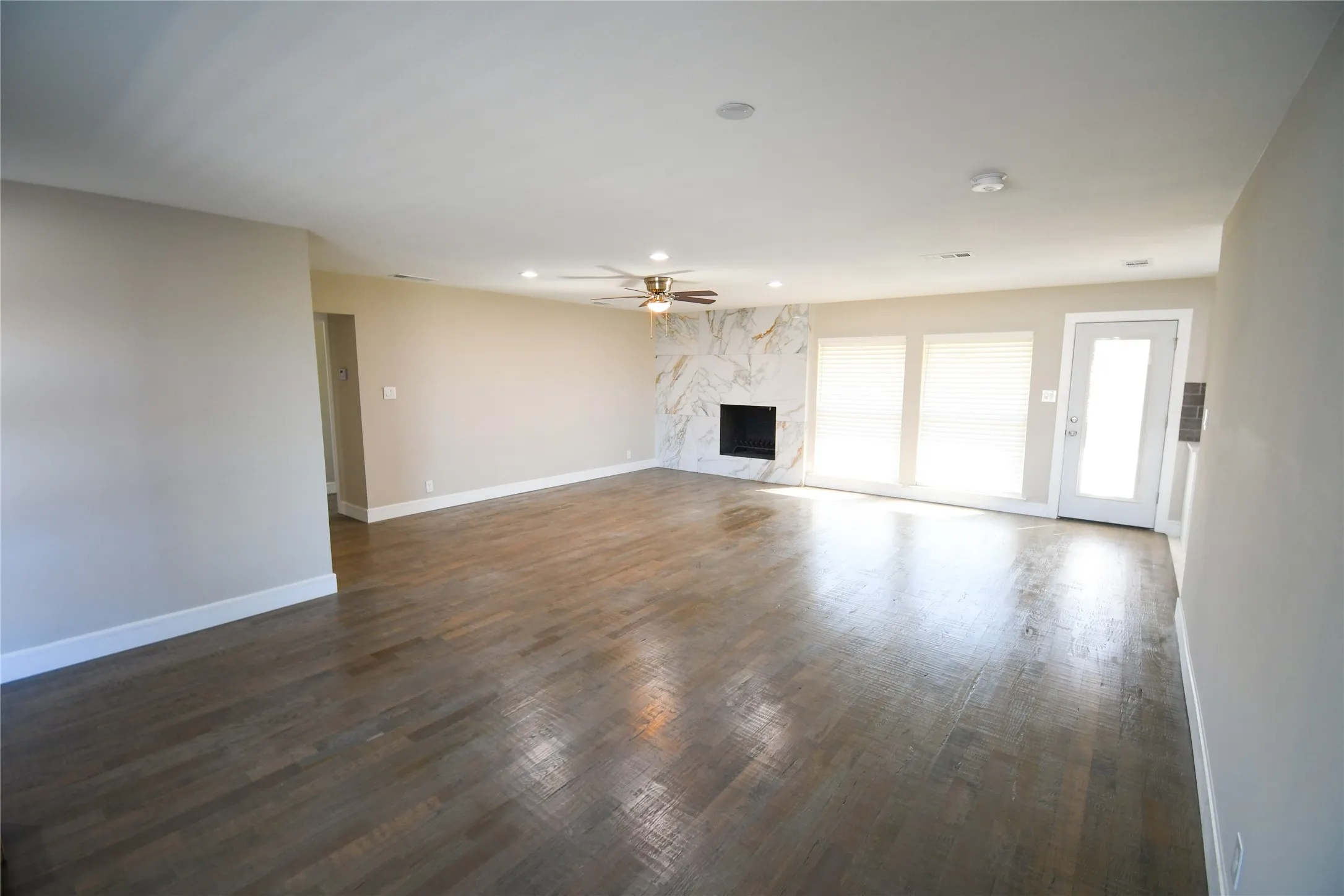 Single Family Residence For Rent in Dallas County , 1422 Addington Street, Irving, Texas 75062, 4 Bedrooms, 3 Bathrooms, 2 Garage spaces, 1,689 Sqft, built in 2022, Preowned, Price $3,100, mls#21258220, Real Estate Agent in Irving, Homes For Rent in Dallas county, Homes For Rent in Irving, Realtor in Irving Texas, Real Estate Brokerage Independent Realty Texas, Luminita Cordes Realtor