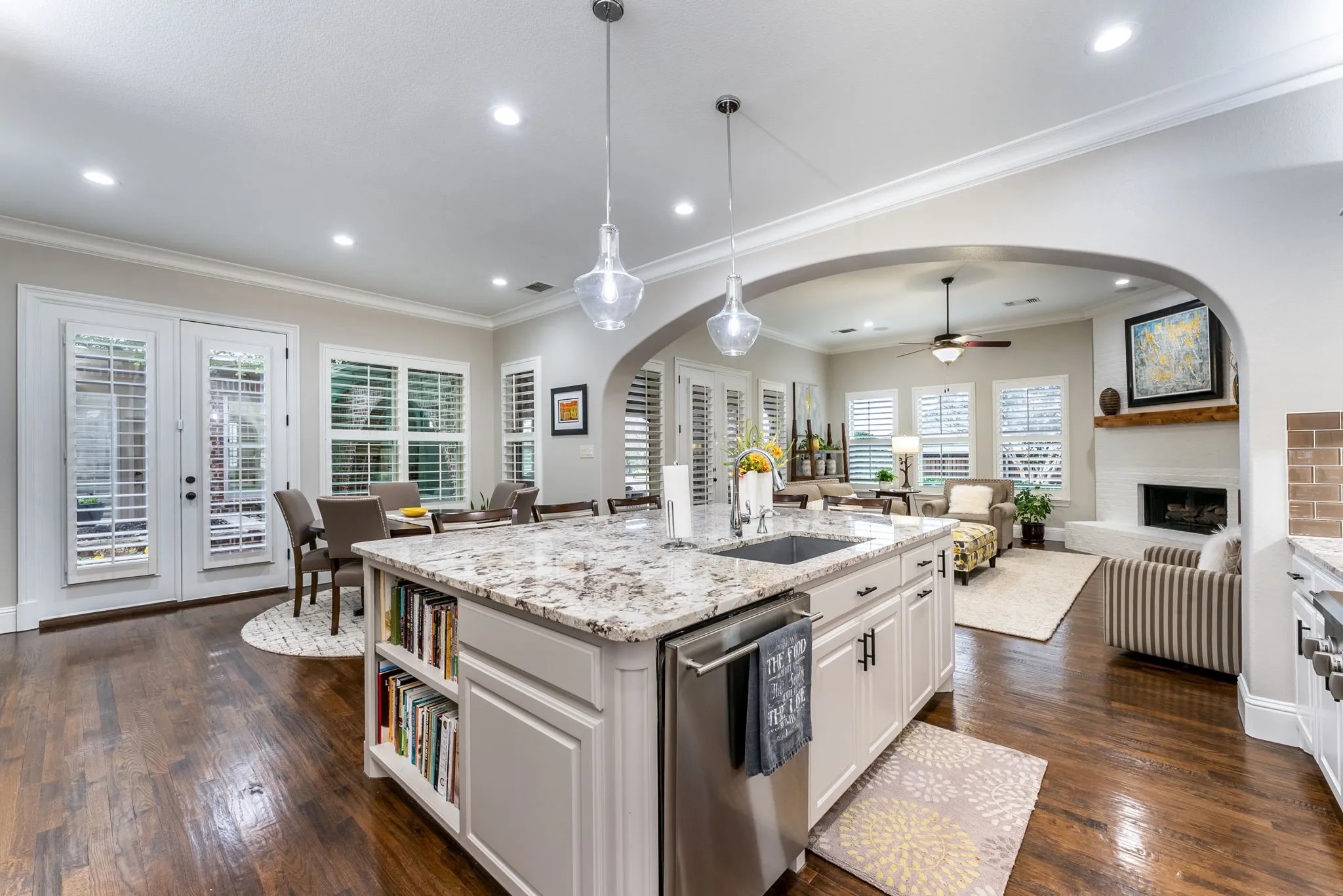 Single Family Residence For Rent in Collin County , 4001 Arches Lane, Prosper, Texas 75078, 5 Bedroom, 5 Bathroom, 3 Garage spaces, 4,580 Sqft, built in 2008, Preowned, mls#21258214, Real Estate Agent in Prosper, Homes For Rent in Collin county, Homes For Rent in Prosper, Realtor in Prosper Texas, Real Estate Brokerage Independent Realty Texas, Luminita Cordes Realtor