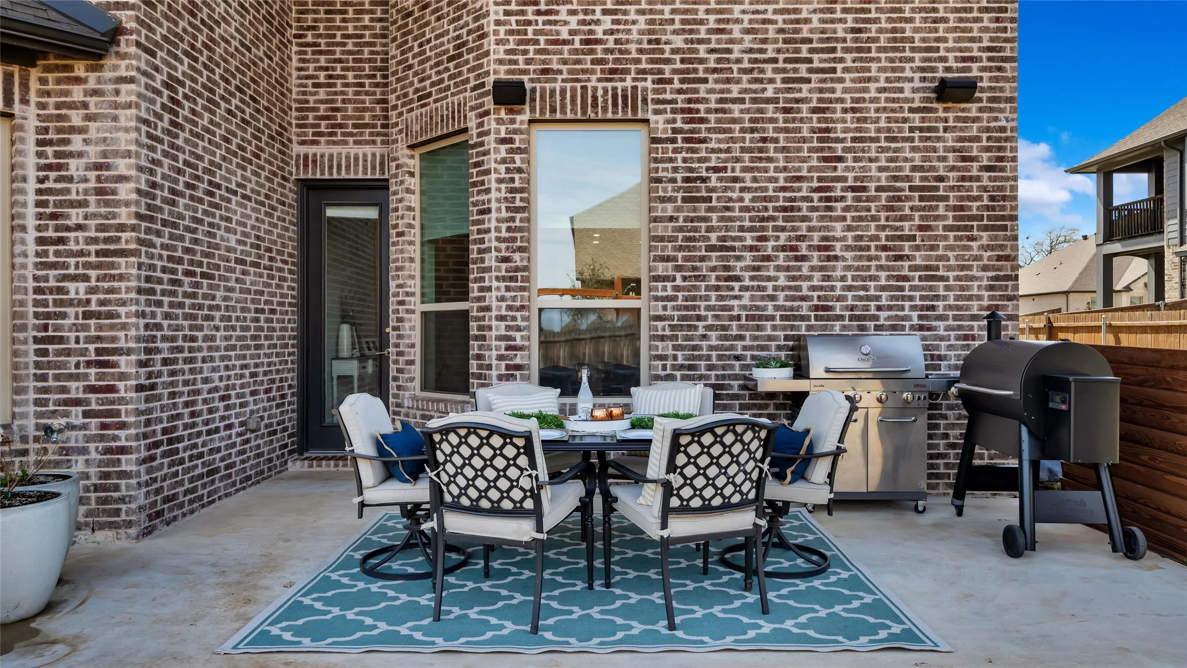 Single Family Residence For Sale in Denton County , 1017 Wrenwood Drive, Justin, Texas 76247, 4 Bedroom, 4 Bathroom, 2 Garage spaces, 3,835 Sqft, built in 2020, mls#21258218, Real Estate Agent in Justin, Homes For Sale in Denton county, Homes For Sale in Justin, Realtor in Justin Texas, Real Estate Brokerage Independent Realty Texas, Luminita Cordes Realtor
