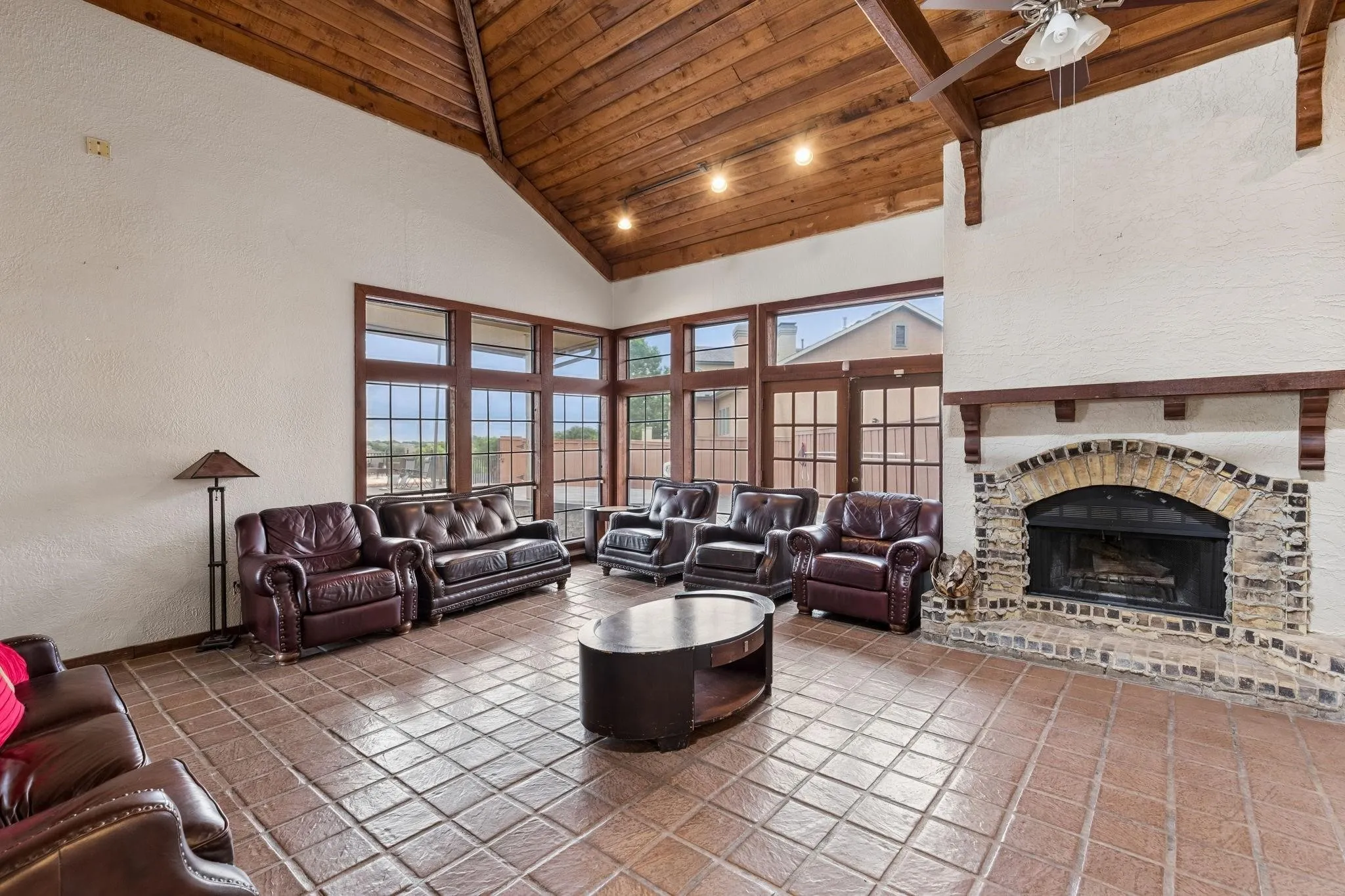 Condominium For Sale in Dallas County , 4280 Cuesta Drive, Irving, Texas 75038, 3 Bedrooms, 3 Bathrooms, 2 Garage spaces, 1,461 Sqft, built in 1981, Price $319,900, mls#21252550, Real Estate Agent in Irving, Homes For Sale in Dallas county, Homes For Sale in Irving, Realtor in Irving Texas, Real Estate Brokerage Independent Realty Texas, Luminita Cordes Realtor