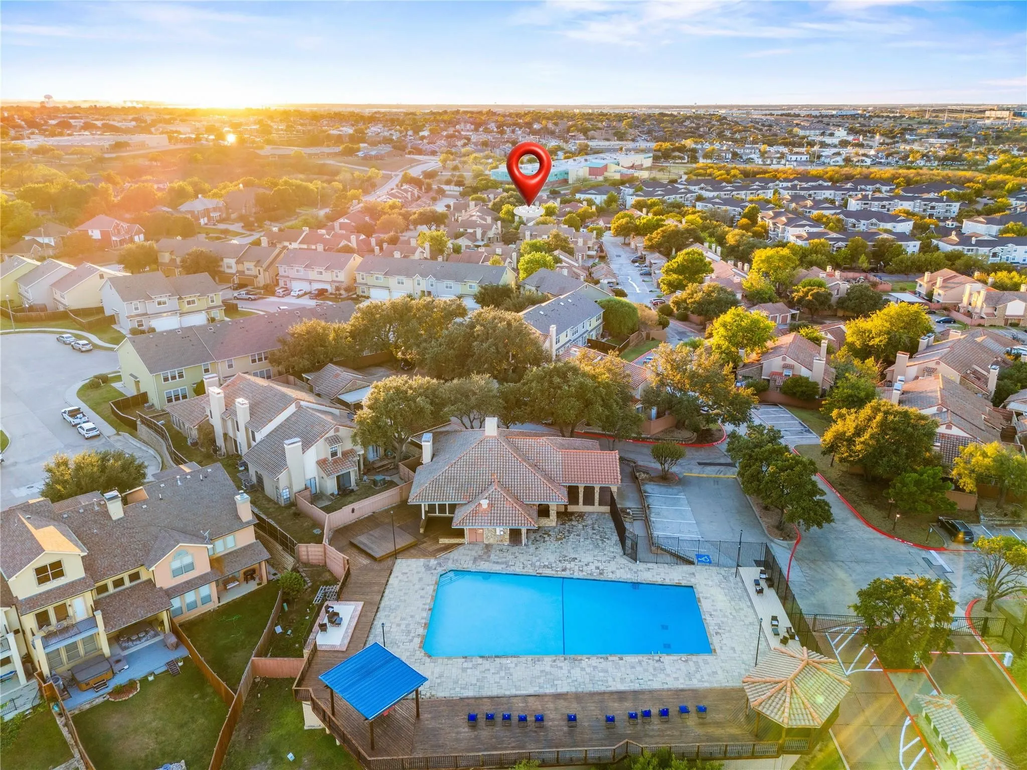Condominium For Sale in Dallas County , 4280 Cuesta Drive, Irving, Texas 75038, 3 Bedrooms, 3 Bathrooms, 2 Garage spaces, 1,461 Sqft, built in 1981, Price $319,900, mls#21252550, Real Estate Agent in Irving, Homes For Sale in Dallas county, Homes For Sale in Irving, Realtor in Irving Texas, Real Estate Brokerage Independent Realty Texas, Luminita Cordes Realtor