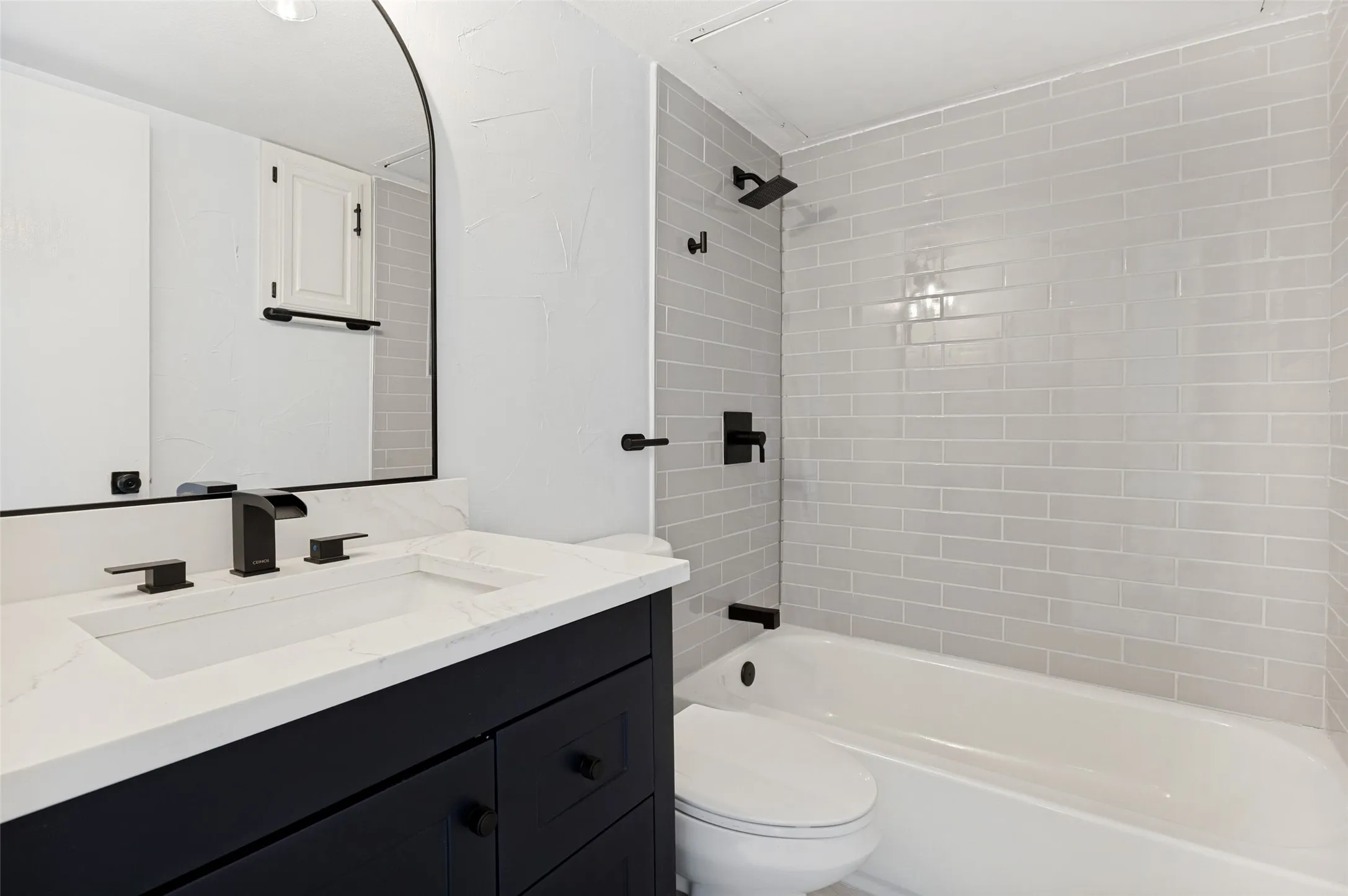 Condominium For Sale in Dallas County , 4280 Cuesta Drive, Irving, Texas 75038, 3 Bedrooms, 3 Bathrooms, 2 Garage spaces, 1,461 Sqft, built in 1981, Price $319,900, mls#21252550, Real Estate Agent in Irving, Homes For Sale in Dallas county, Homes For Sale in Irving, Realtor in Irving Texas, Real Estate Brokerage Independent Realty Texas, Luminita Cordes Realtor