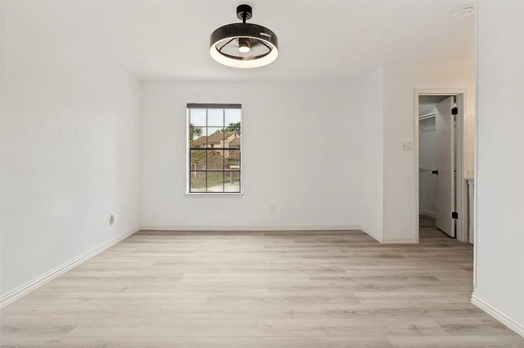 Condominium For Sale in Dallas County , 4280 Cuesta Drive, Irving, Texas 75038, 3 Bedrooms, 3 Bathrooms, 2 Garage spaces, 1,461 Sqft, built in 1981, Price $319,900, mls#21252550, Real Estate Agent in Irving, Homes For Sale in Dallas county, Homes For Sale in Irving, Realtor in Irving Texas, Real Estate Brokerage Independent Realty Texas, Luminita Cordes Realtor