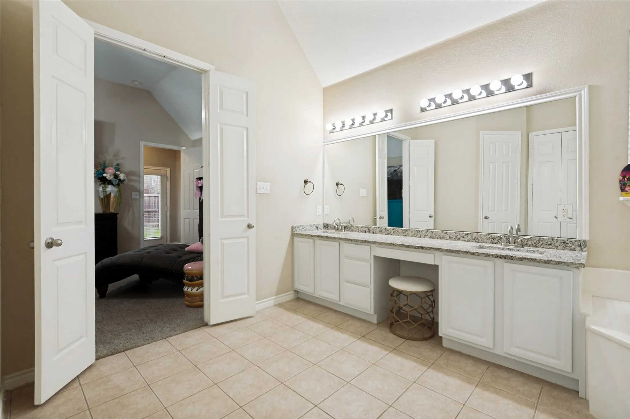 Single Family Residence For Sale in Denton County , 13348 Mondovi Drive, Frisco, Texas 75033, 3 Bedroom, 2 Bathroom, 2 Garage spaces, 2,050 Sqft, built in 2003, Price $470,000, mls#21258255, Real Estate Agent in Frisco, Homes For Sale in Denton county, Homes For Sale in Frisco, Realtor in Frisco Texas, Real Estate Brokerage Independent Realty Texas, Luminita Cordes Realtor