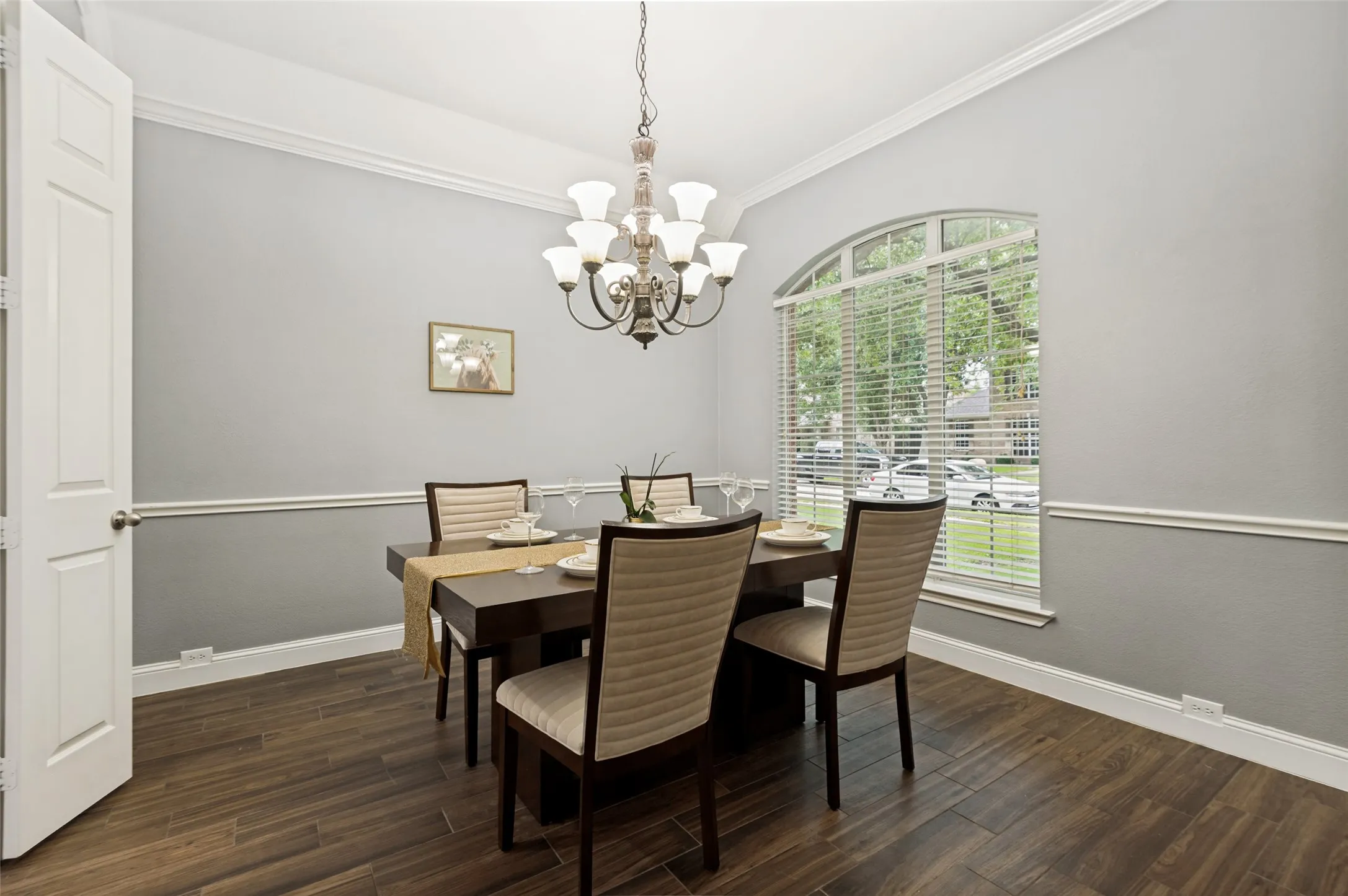 Single Family Residence For Sale in Denton County , 13348 Mondovi Drive, Frisco, Texas 75033, 3 Bedroom, 2 Bathroom, 2 Garage spaces, 2,050 Sqft, built in 2003, Price $470,000, mls#21258255, Real Estate Agent in Frisco, Homes For Sale in Denton county, Homes For Sale in Frisco, Realtor in Frisco Texas, Real Estate Brokerage Independent Realty Texas, Luminita Cordes Realtor