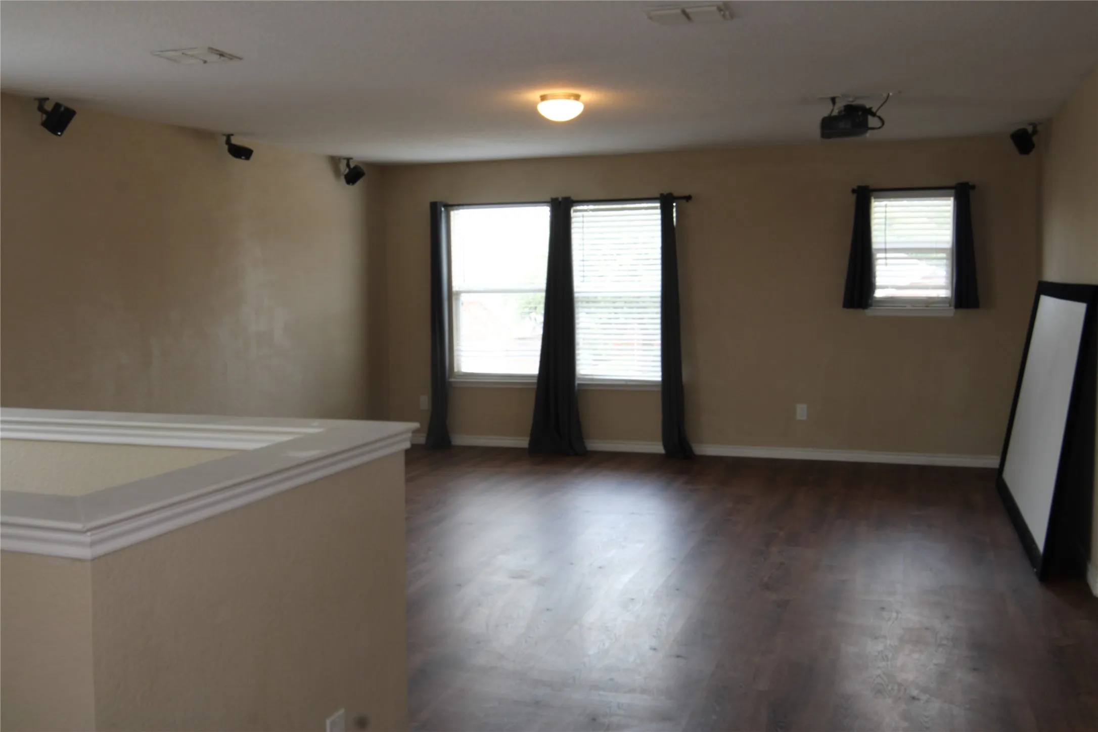 Second floor entertainment area