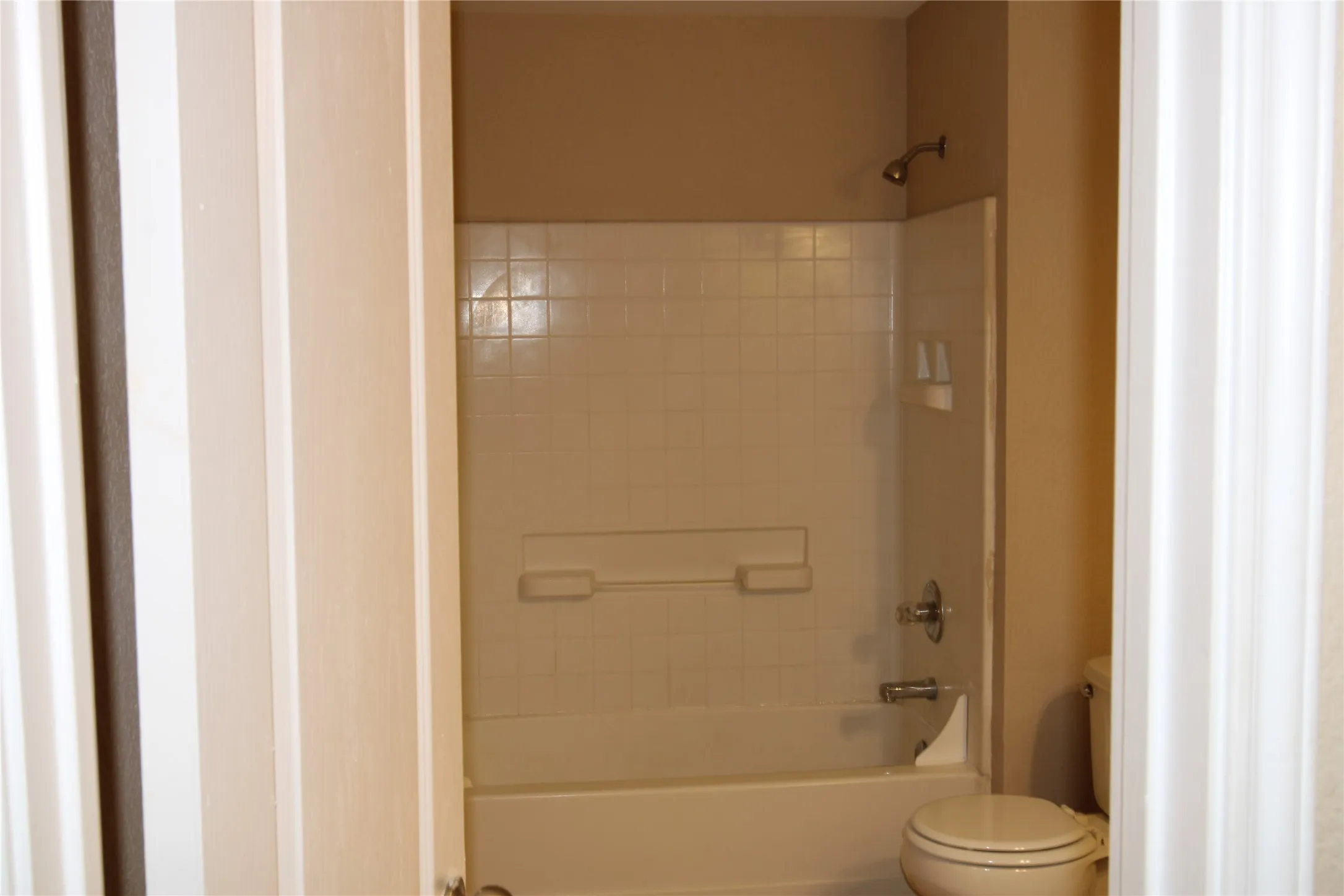Second floor full bath