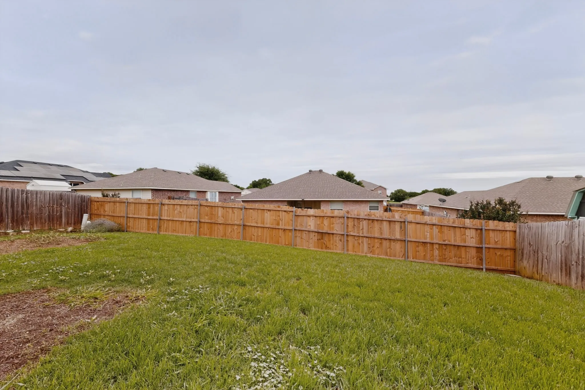Single Family Residence For Rent in Johnson County , 2435 Castle Pines Drive, Burleson, Texas 76028, 4 Bedroom, 3 Bathroom, 2 Garage spaces, 3,064 Sqft, built in 2007, mls#21256322, Real Estate Agent in Burleson, Homes For Rent in Johnson county, Homes For Rent in Burleson, Realtor in Burleson Texas, Real Estate Brokerage Independent Realty Texas, Luminita Cordes Realtor