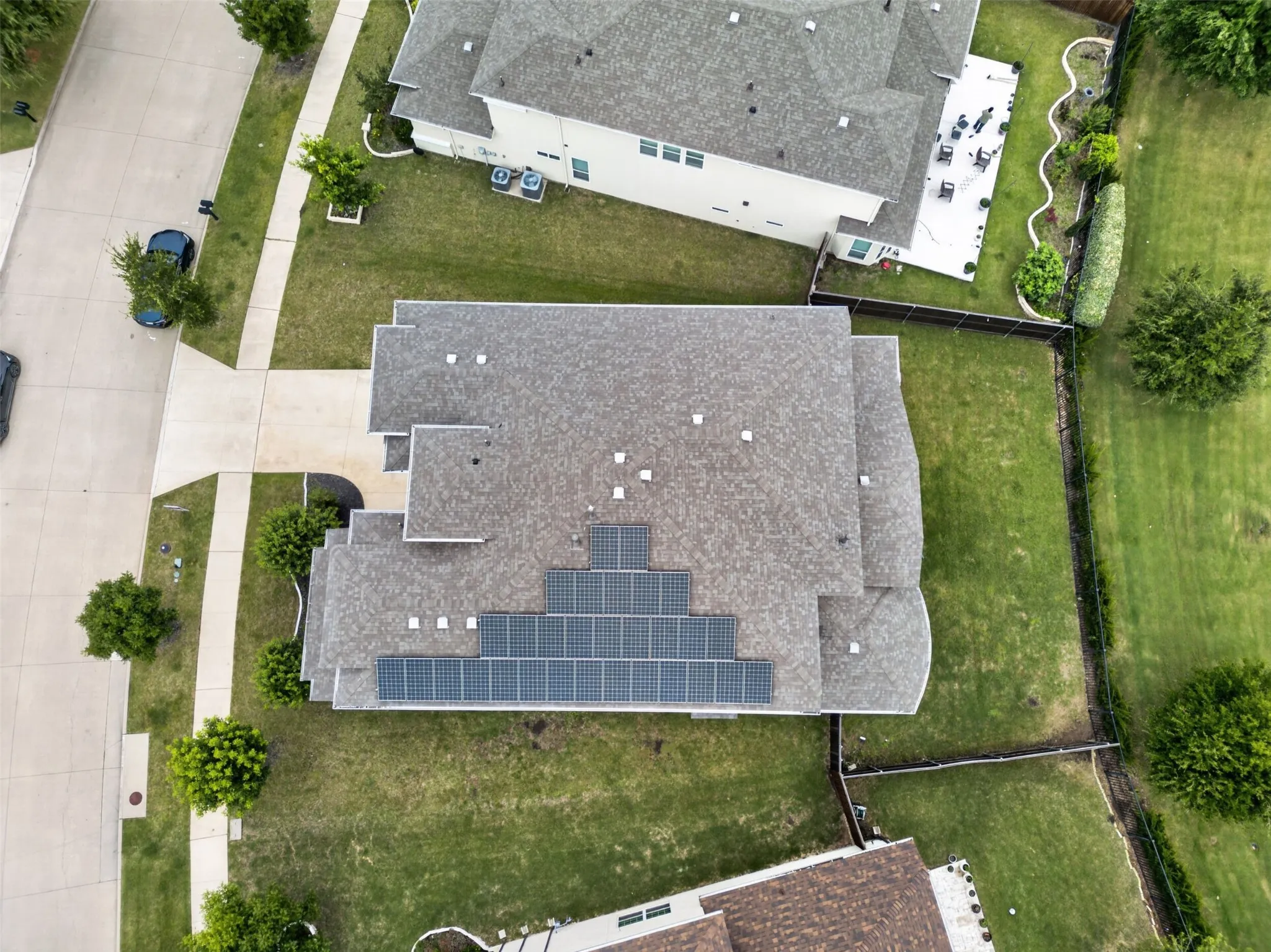 Single Family Residence For Sale in Collin County , 6210 Claridge Lane, Frisco, Texas 75035, 5 Bedrooms, 6 Bathrooms, 3 Garage spaces, 4,621 Sqft, built in 2019, Preowned, Price $1,325,000, mls#21258273, Real Estate Agent in Frisco, Homes For Sale in Collin county, Homes For Sale in Frisco, Realtor in Frisco Texas, Real Estate Brokerage Independent Realty Texas, Luminita Cordes Realtor