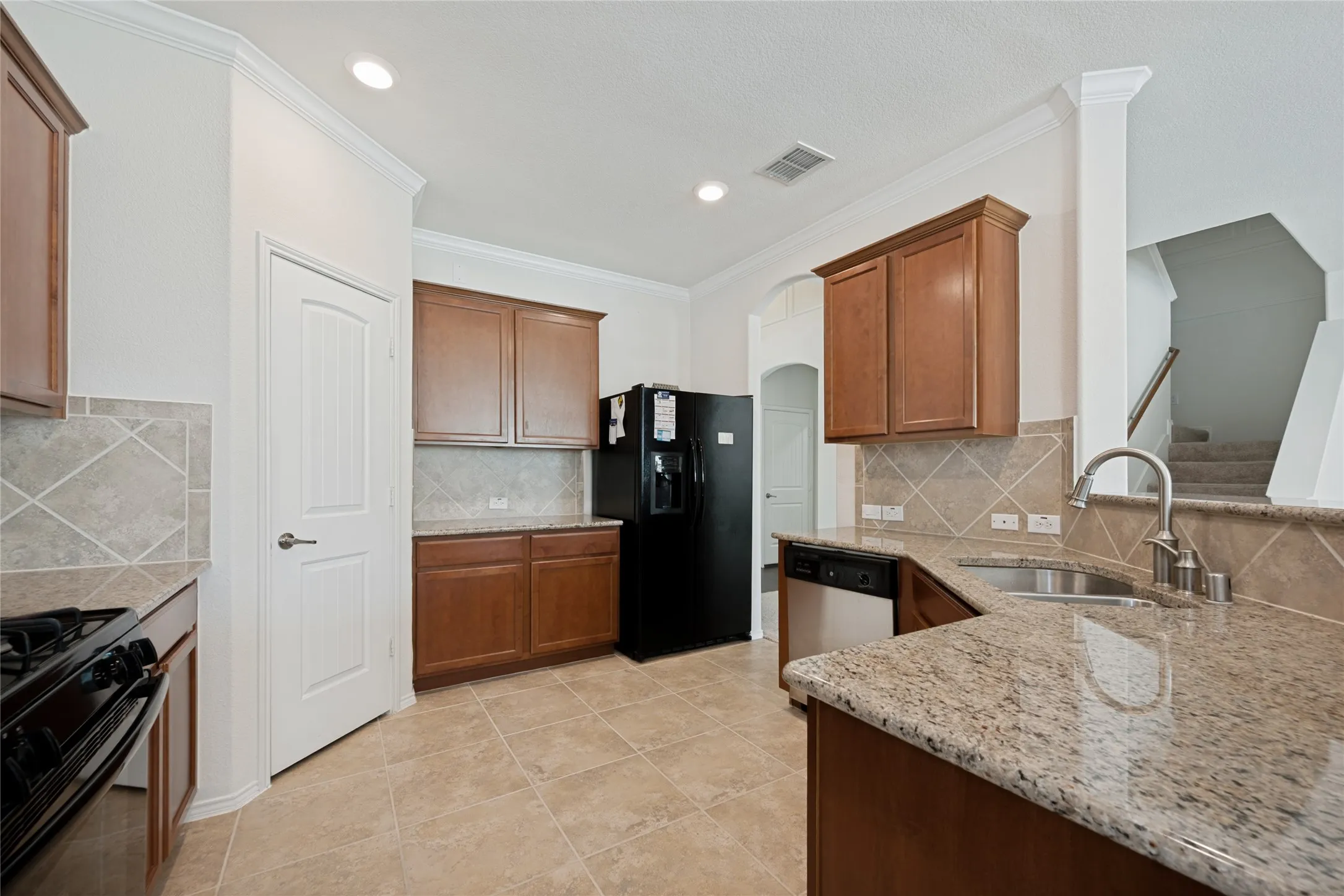 Single Family Residence For Sale in Tarrant County , 13216 Ragged Spur Court, Fort Worth, Texas 76052, 4 Bedroom, 4 Bathroom, 2 Garage spaces, 2,515 Sqft, built in 2010, mls#21258278, Real Estate Agent in Fort Worth, Homes For Sale in Tarrant county, Homes For Sale in Fort Worth, Realtor in Fort Worth Texas, Real Estate Brokerage Independent Realty Texas, Luminita Cordes Realtor