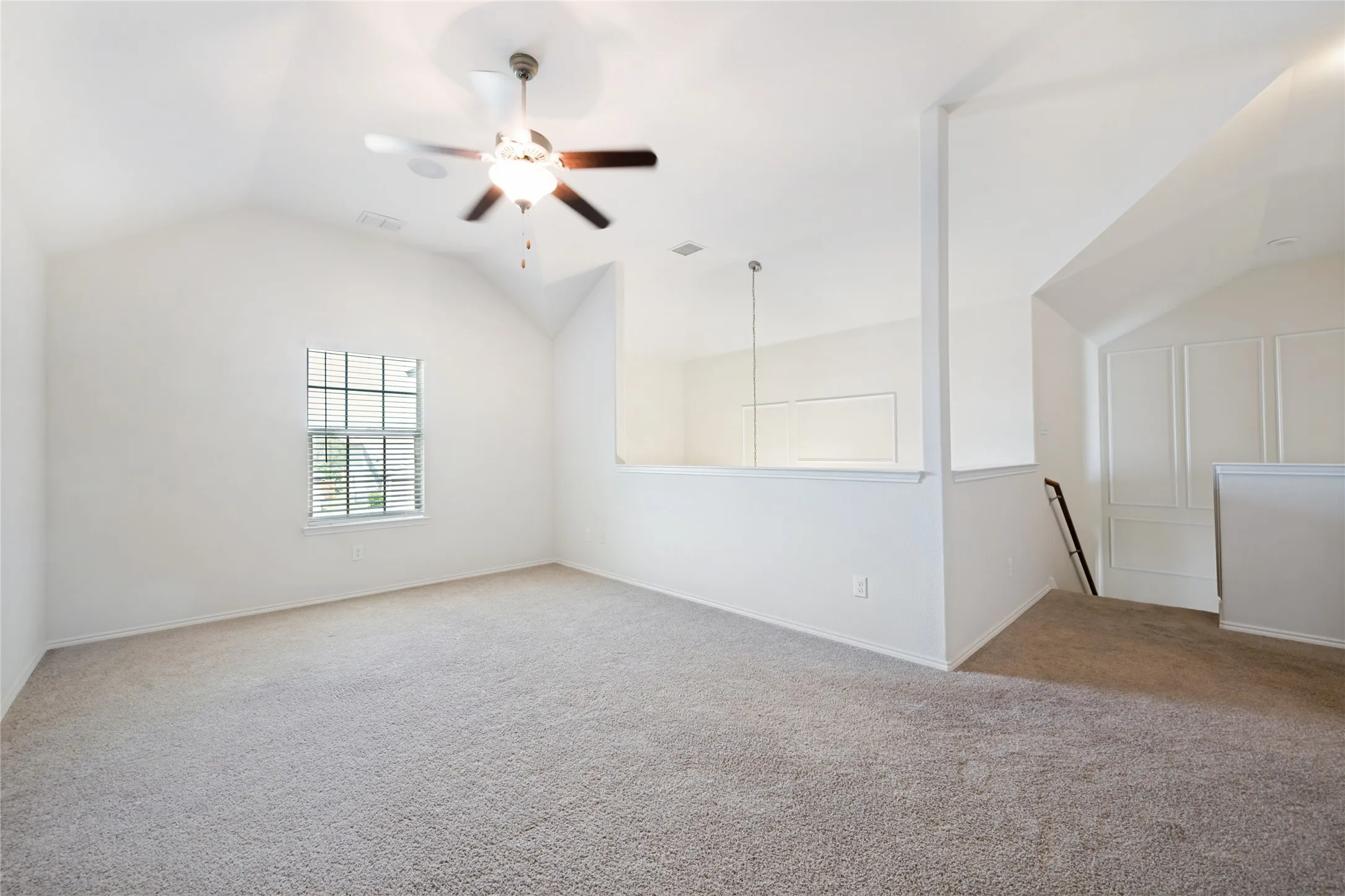 Single Family Residence For Sale in Tarrant County , 13216 Ragged Spur Court, Fort Worth, Texas 76052, 4 Bedroom, 4 Bathroom, 2 Garage spaces, 2,515 Sqft, built in 2010, mls#21258278, Real Estate Agent in Fort Worth, Homes For Sale in Tarrant county, Homes For Sale in Fort Worth, Realtor in Fort Worth Texas, Real Estate Brokerage Independent Realty Texas, Luminita Cordes Realtor