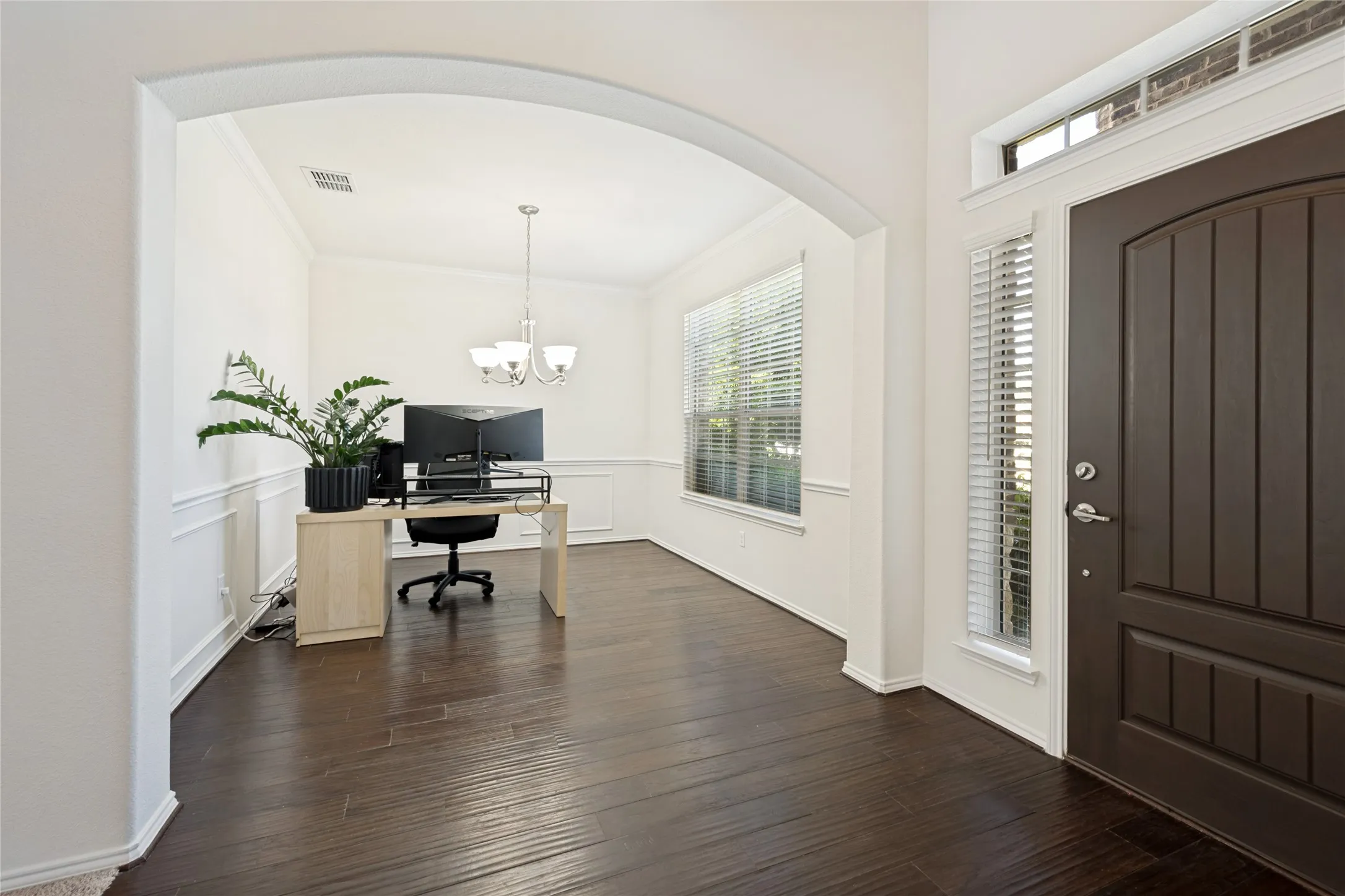 Single Family Residence For Sale in Tarrant County , 13216 Ragged Spur Court, Fort Worth, Texas 76052, 4 Bedroom, 4 Bathroom, 2 Garage spaces, 2,515 Sqft, built in 2010, mls#21258278, Real Estate Agent in Fort Worth, Homes For Sale in Tarrant county, Homes For Sale in Fort Worth, Realtor in Fort Worth Texas, Real Estate Brokerage Independent Realty Texas, Luminita Cordes Realtor