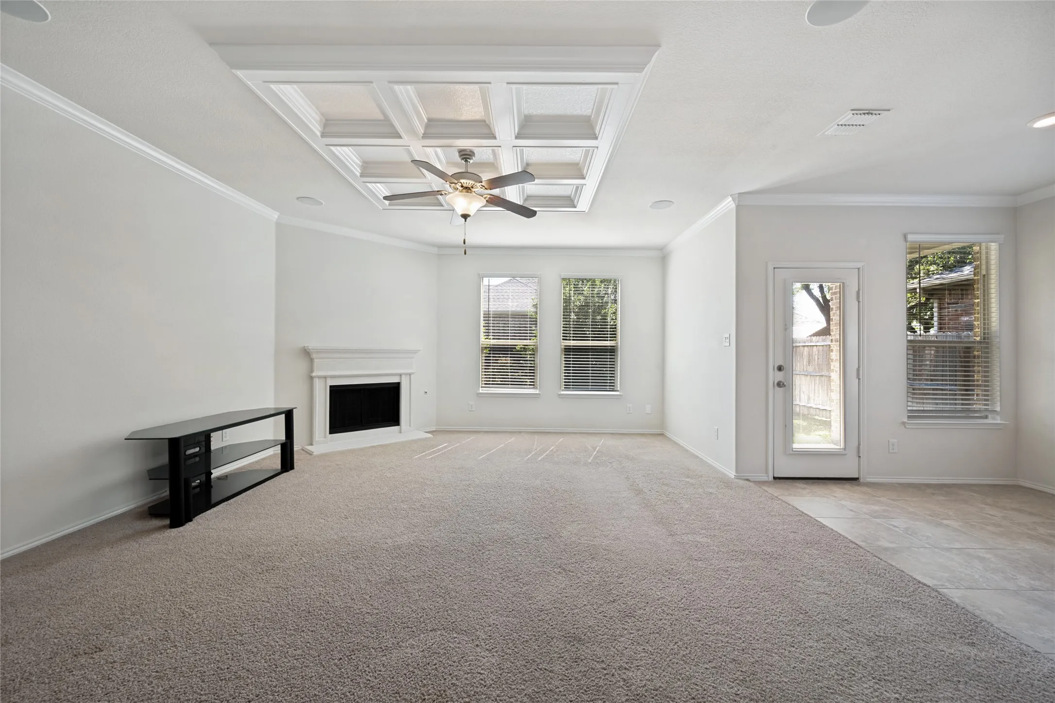 Single Family Residence For Sale in Tarrant County , 13216 Ragged Spur Court, Fort Worth, Texas 76052, 4 Bedroom, 4 Bathroom, 2 Garage spaces, 2,515 Sqft, built in 2010, mls#21258278, Real Estate Agent in Fort Worth, Homes For Sale in Tarrant county, Homes For Sale in Fort Worth, Realtor in Fort Worth Texas, Real Estate Brokerage Independent Realty Texas, Luminita Cordes Realtor