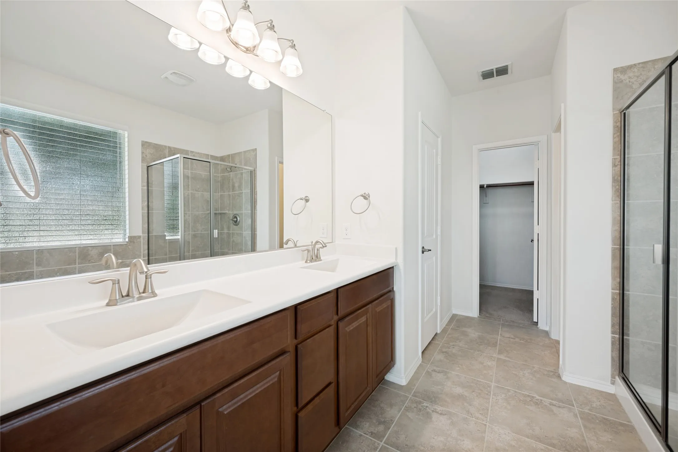 Single Family Residence For Sale in Tarrant County , 13216 Ragged Spur Court, Fort Worth, Texas 76052, 4 Bedroom, 4 Bathroom, 2 Garage spaces, 2,515 Sqft, built in 2010, mls#21258278, Real Estate Agent in Fort Worth, Homes For Sale in Tarrant county, Homes For Sale in Fort Worth, Realtor in Fort Worth Texas, Real Estate Brokerage Independent Realty Texas, Luminita Cordes Realtor