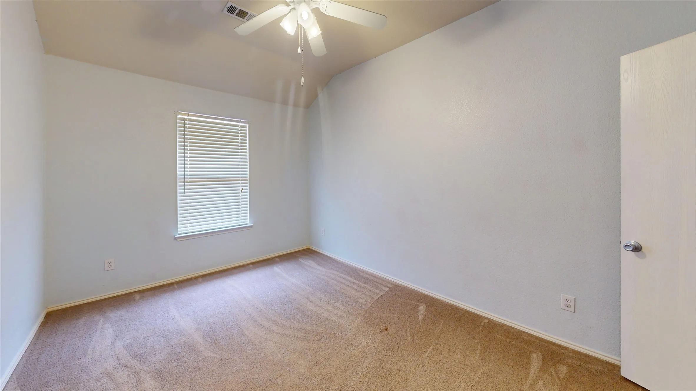 Single Family Residence For Rent in Collin County , 501 Kaie Teur Drive, Anna, Texas 75409, 3 Bedroom, 2 Bathroom, 2 Garage spaces, 1,737 Sqft, built in 2004, mls#21258286, Real Estate Agent in Anna, Homes For Rent in Collin county, Homes For Rent in Anna, Realtor in Anna Texas, Real Estate Brokerage Independent Realty Texas, Luminita Cordes Realtor
