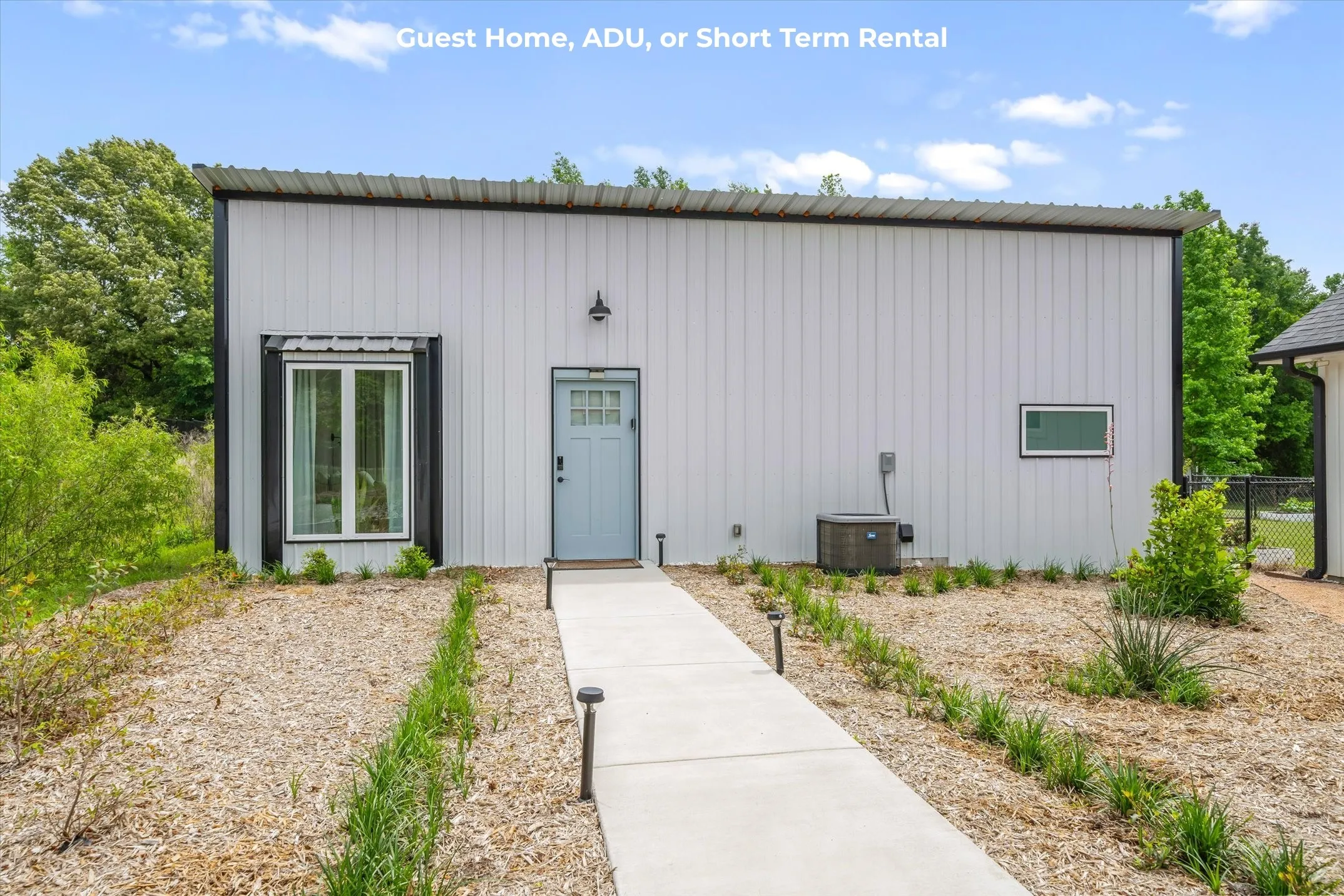Single Family Residence For Sale in Smith County , 17370 Fm 1253, Lindale, Texas 75771, 4 Bedrooms, 3 Bathrooms, Garage spaces, 2,356 Sqft, built in 2019, Preowned, Price $560,000, mls#21239992, Real Estate Agent in Lindale, Homes For Sale in Smith county, Homes For Sale in Lindale, Realtor in Lindale Texas, Real Estate Brokerage Independent Realty Texas, Luminita Cordes Realtor