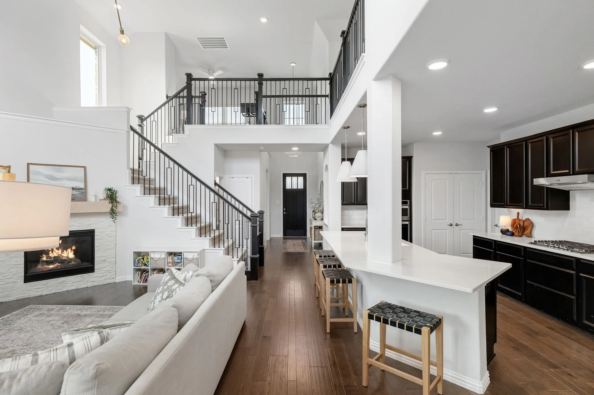 Single Family Residence For Sale in Collin County , 11605 Zachary Lane, Mc Kinney, Texas 75071, 4 Bedrooms, 3 Bathrooms, 2 Garage spaces, 2,684 Sqft, built in 2018, Preowned, Price $560,000, mls#21258303, Real Estate Agent in Mc Kinney, Homes For Sale in Collin county, Homes For Sale in Mc Kinney, Realtor in Mc Kinney Texas, Real Estate Brokerage Independent Realty Texas, Luminita Cordes Realtor