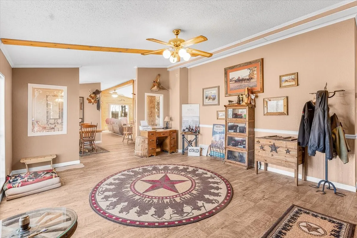 Manufactured Home For Sale in Palo Pinto County , 330 Chapman Drive A, Mineral Wells, Texas 76067, 3 Bedroom, 2 Bathroom, 4 Garage spaces, 1,826 Sqft, built in 1998, mls#21253810, Real Estate Agent in Mineral Wells, Homes For Sale in Palo Pinto county, Homes For Sale in Mineral Wells, Realtor in Mineral Wells Texas, Real Estate Brokerage Independent Realty Texas, Luminita Cordes Realtor