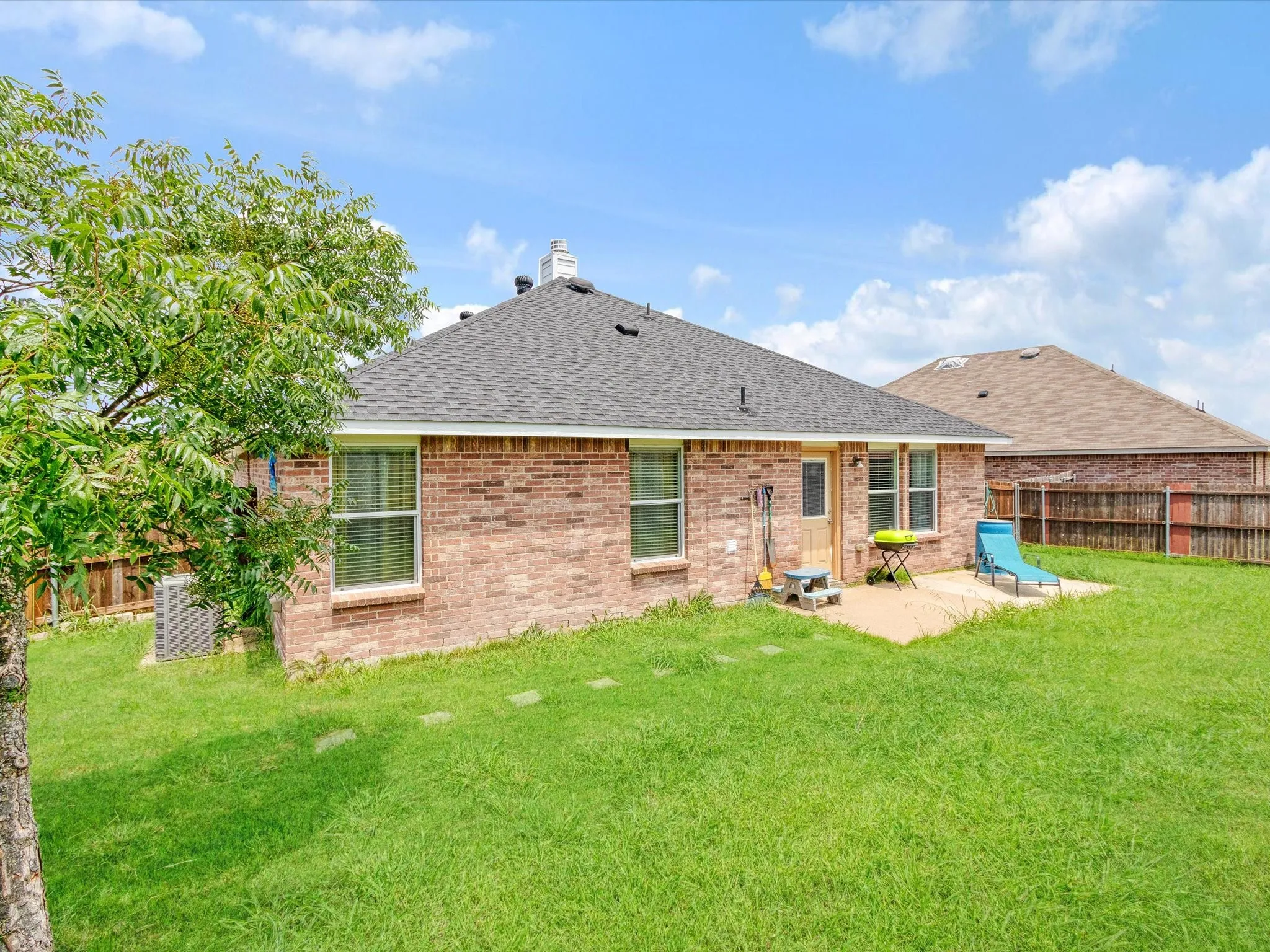 Single Family Residence For Sale in Rockwall County , 14 Vervain Drive, Fate, Texas 75087, 3 Bedrooms, 2 Bathrooms, 2 Garage spaces, 1,673 Sqft, built in 2011, Price $250,000, mls#21256040, Real Estate Agent in Fate, Homes For Sale in Rockwall county, Homes For Sale in Fate, Realtor in Fate Texas, Real Estate Brokerage Independent Realty Texas, Luminita Cordes Realtor