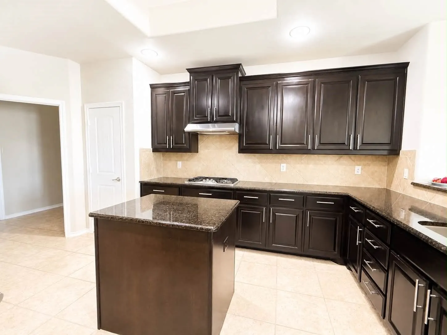 Single Family Residence For Rent in Tarrant County , 9505 Cypress Lake Drive, Fort Worth, Texas 76036, 3 Bedrooms, 2 Bathrooms, 3 Garage spaces, 2,028 Sqft, built in 2014, Preowned, Price $2,540, mls#21258349, Real Estate Agent in Fort Worth, Homes For Rent in Tarrant county, Homes For Rent in Fort Worth, Realtor in Fort Worth Texas, Real Estate Brokerage Independent Realty Texas, Luminita Cordes Realtor