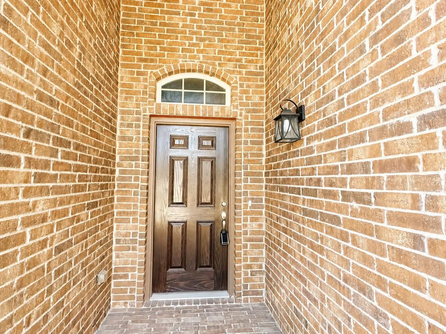 Single Family Residence For Rent in Tarrant County , 9505 Cypress Lake Drive, Fort Worth, Texas 76036, 3 Bedrooms, 2 Bathrooms, 3 Garage spaces, 2,028 Sqft, built in 2014, Preowned, Price $2,540, mls#21258349, Real Estate Agent in Fort Worth, Homes For Rent in Tarrant county, Homes For Rent in Fort Worth, Realtor in Fort Worth Texas, Real Estate Brokerage Independent Realty Texas, Luminita Cordes Realtor