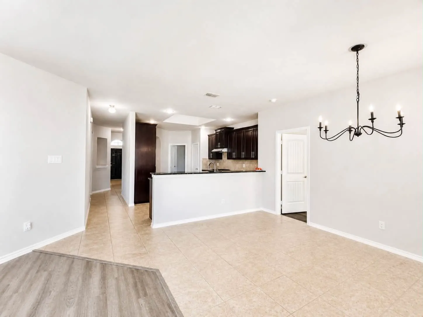 Single Family Residence For Rent in Tarrant County , 9505 Cypress Lake Drive, Fort Worth, Texas 76036, 3 Bedrooms, 2 Bathrooms, 3 Garage spaces, 2,028 Sqft, built in 2014, Preowned, Price $2,540, mls#21258349, Real Estate Agent in Fort Worth, Homes For Rent in Tarrant county, Homes For Rent in Fort Worth, Realtor in Fort Worth Texas, Real Estate Brokerage Independent Realty Texas, Luminita Cordes Realtor