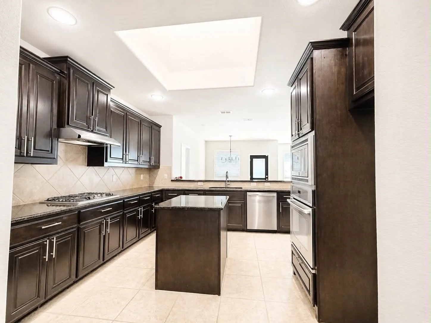 Single Family Residence For Rent in Tarrant County , 9505 Cypress Lake Drive, Fort Worth, Texas 76036, 3 Bedrooms, 2 Bathrooms, 3 Garage spaces, 2,028 Sqft, built in 2014, Preowned, Price $2,540, mls#21258349, Real Estate Agent in Fort Worth, Homes For Rent in Tarrant county, Homes For Rent in Fort Worth, Realtor in Fort Worth Texas, Real Estate Brokerage Independent Realty Texas, Luminita Cordes Realtor