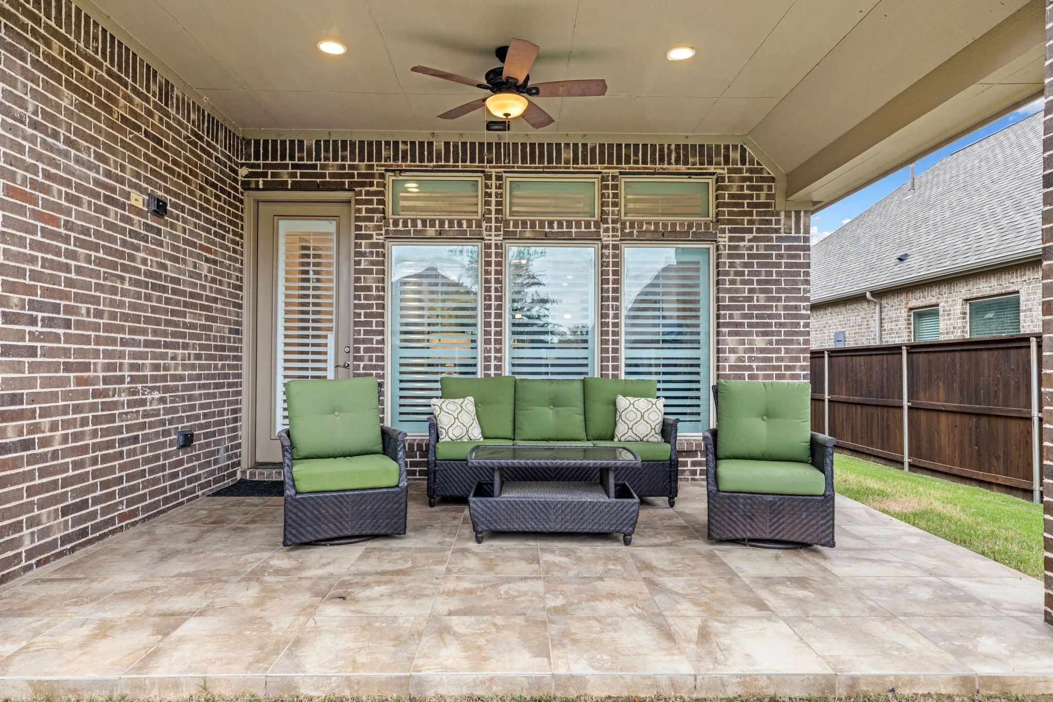 Single Family Residence For Sale in Collin County , 8604 Holliday Creek Way, Mc Kinney, Texas 75071, 3 Bedroom, 2 Bathroom, 2 Garage spaces, 1,986 Sqft, built in 2018, mls#21256728, Real Estate Agent in Mc Kinney, Homes For Sale in Collin county, Homes For Sale in Mc Kinney, Realtor in Mc Kinney Texas, Real Estate Brokerage Independent Realty Texas, Luminita Cordes Realtor