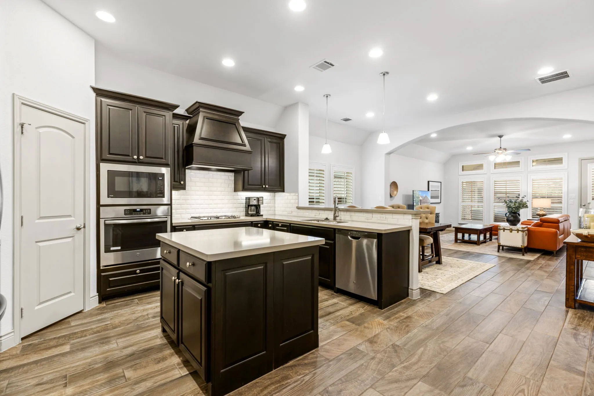 Single Family Residence For Sale in Collin County , 8604 Holliday Creek Way, Mc Kinney, Texas 75071, 3 Bedroom, 2 Bathroom, 2 Garage spaces, 1,986 Sqft, built in 2018, mls#21256728, Real Estate Agent in Mc Kinney, Homes For Sale in Collin county, Homes For Sale in Mc Kinney, Realtor in Mc Kinney Texas, Real Estate Brokerage Independent Realty Texas, Luminita Cordes Realtor