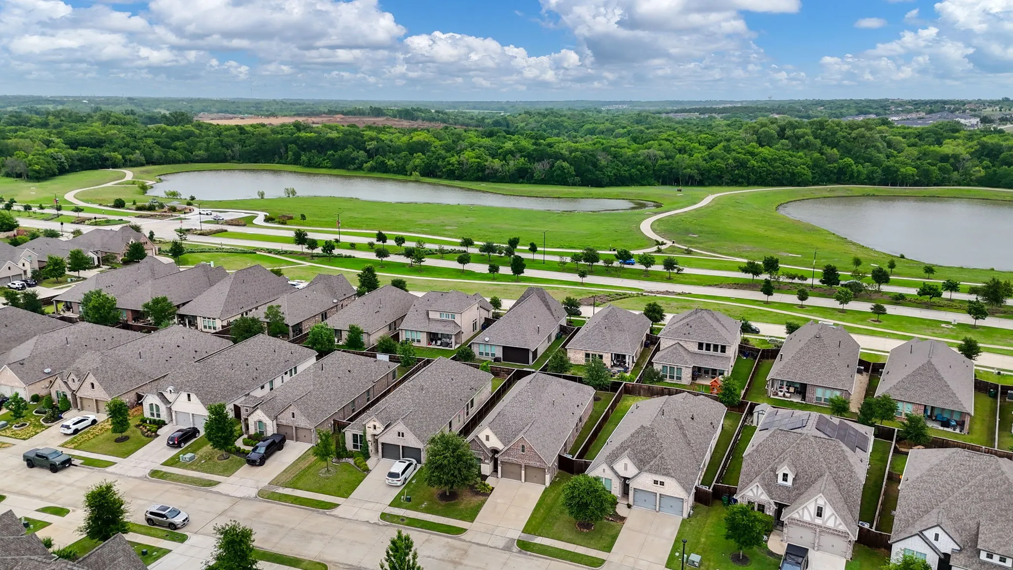 Single Family Residence For Sale in Collin County , 8604 Holliday Creek Way, Mc Kinney, Texas 75071, 3 Bedroom, 2 Bathroom, 2 Garage spaces, 1,986 Sqft, built in 2018, mls#21256728, Real Estate Agent in Mc Kinney, Homes For Sale in Collin county, Homes For Sale in Mc Kinney, Realtor in Mc Kinney Texas, Real Estate Brokerage Independent Realty Texas, Luminita Cordes Realtor
