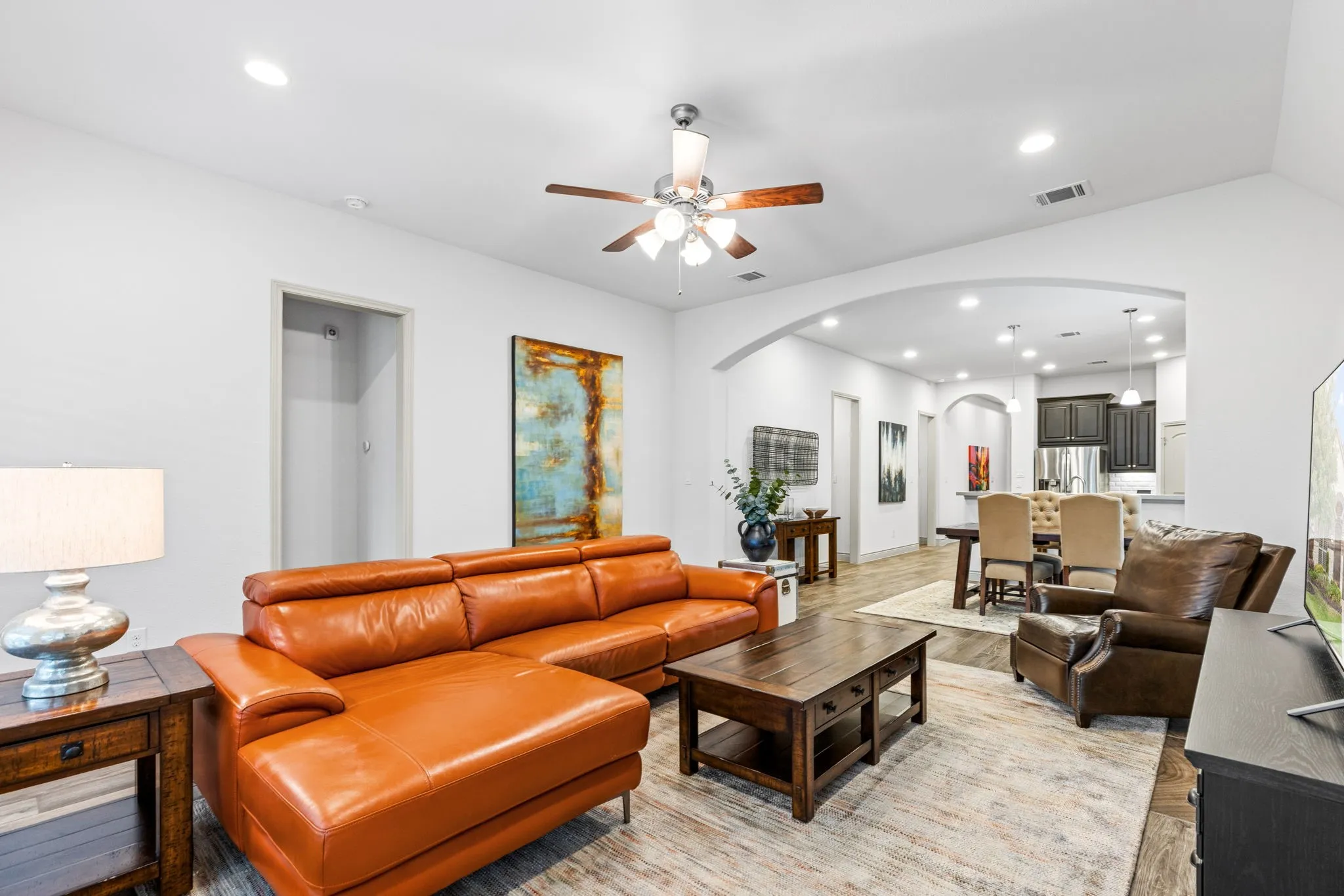 Single Family Residence For Sale in Collin County , 8604 Holliday Creek Way, Mc Kinney, Texas 75071, 3 Bedroom, 2 Bathroom, 2 Garage spaces, 1,986 Sqft, built in 2018, mls#21256728, Real Estate Agent in Mc Kinney, Homes For Sale in Collin county, Homes For Sale in Mc Kinney, Realtor in Mc Kinney Texas, Real Estate Brokerage Independent Realty Texas, Luminita Cordes Realtor