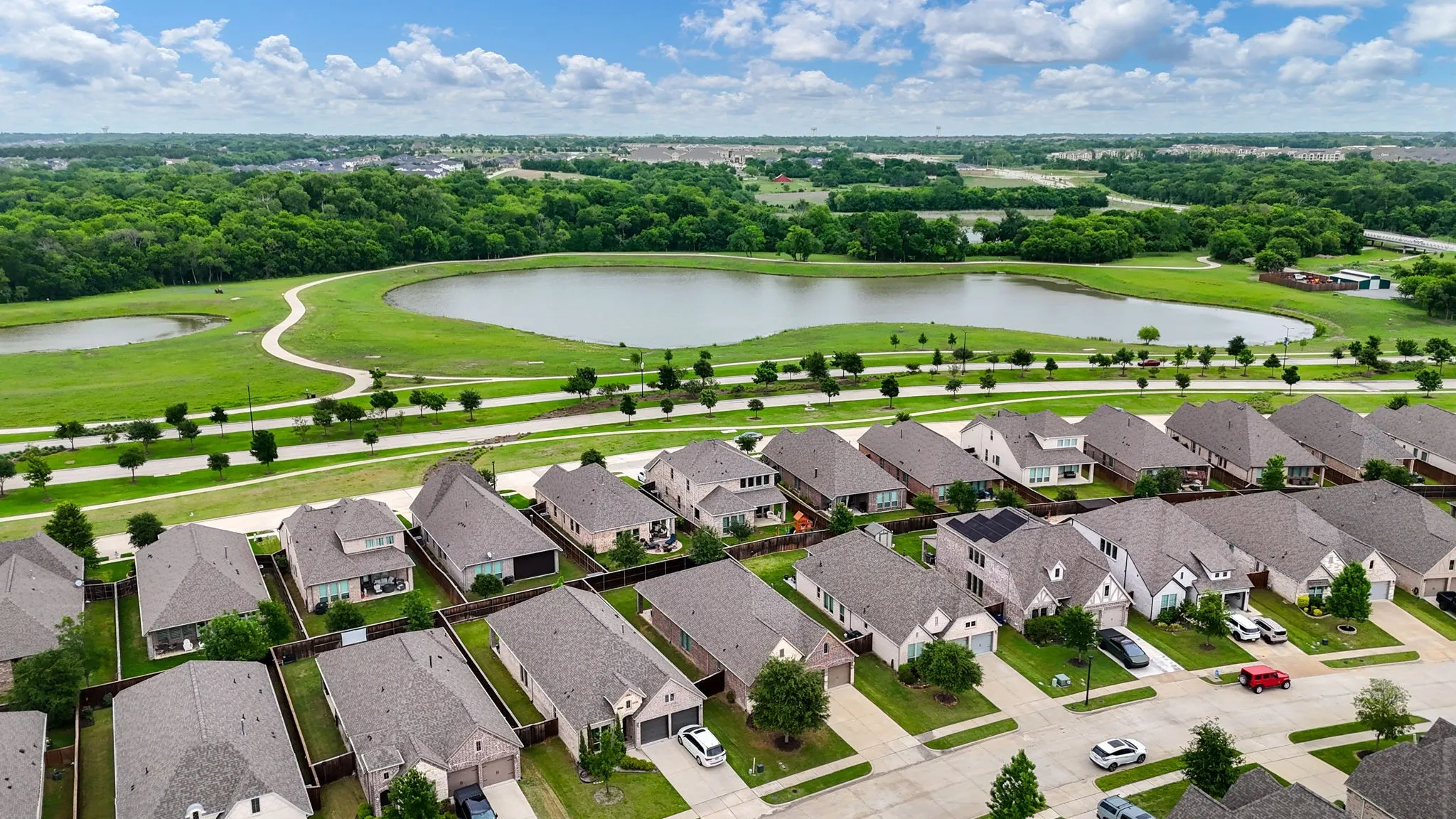 Single Family Residence For Sale in Collin County , 8604 Holliday Creek Way, Mc Kinney, Texas 75071, 3 Bedroom, 2 Bathroom, 2 Garage spaces, 1,986 Sqft, built in 2018, mls#21256728, Real Estate Agent in Mc Kinney, Homes For Sale in Collin county, Homes For Sale in Mc Kinney, Realtor in Mc Kinney Texas, Real Estate Brokerage Independent Realty Texas, Luminita Cordes Realtor